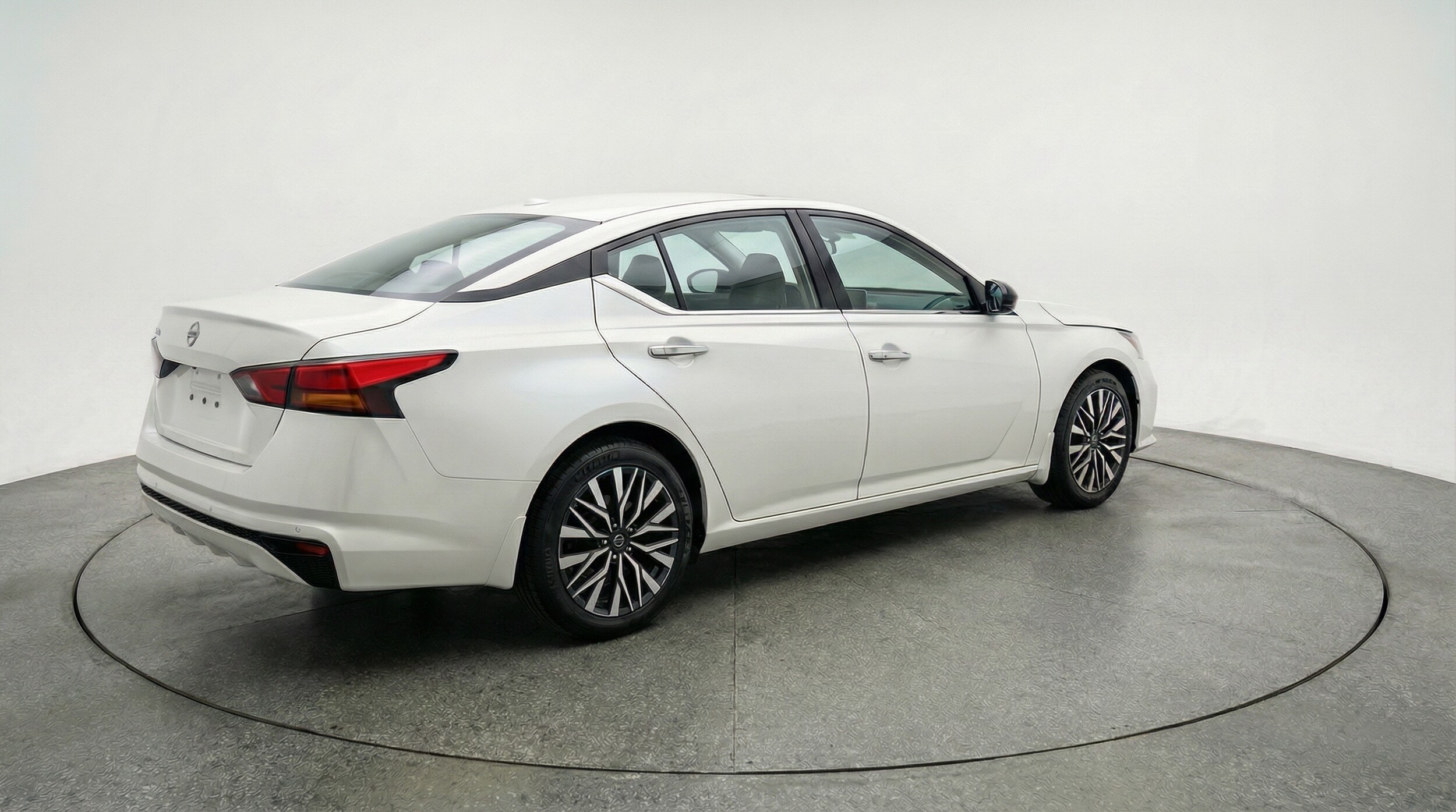 Thumbnail: 2025 Nissan Altima - 7