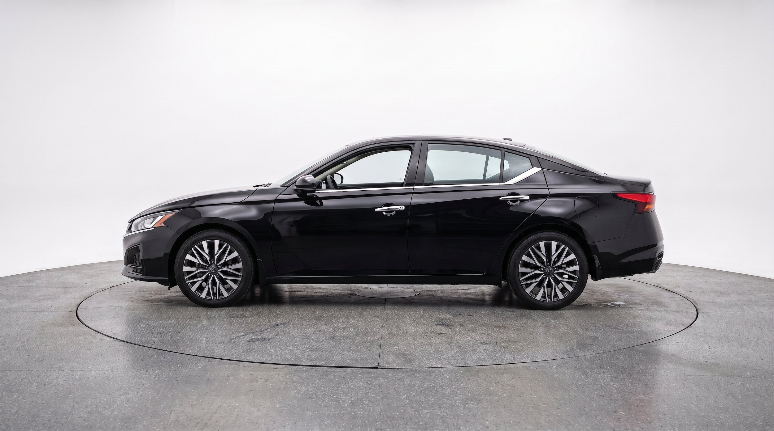 Thumbnail: 2026 Nissan Altima - 5