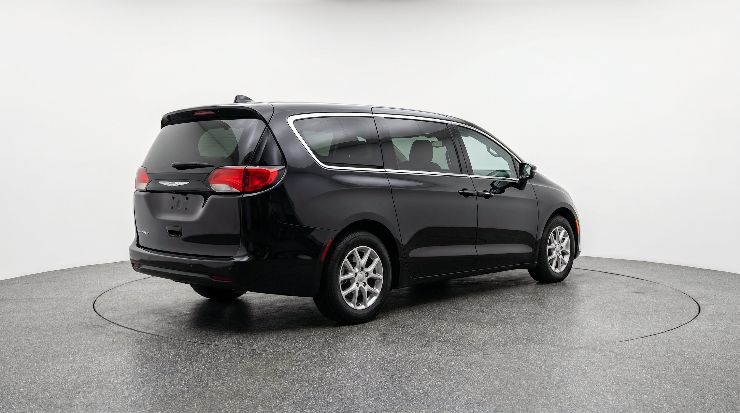 Thumbnail: 2024 Chrysler Voyager - 9