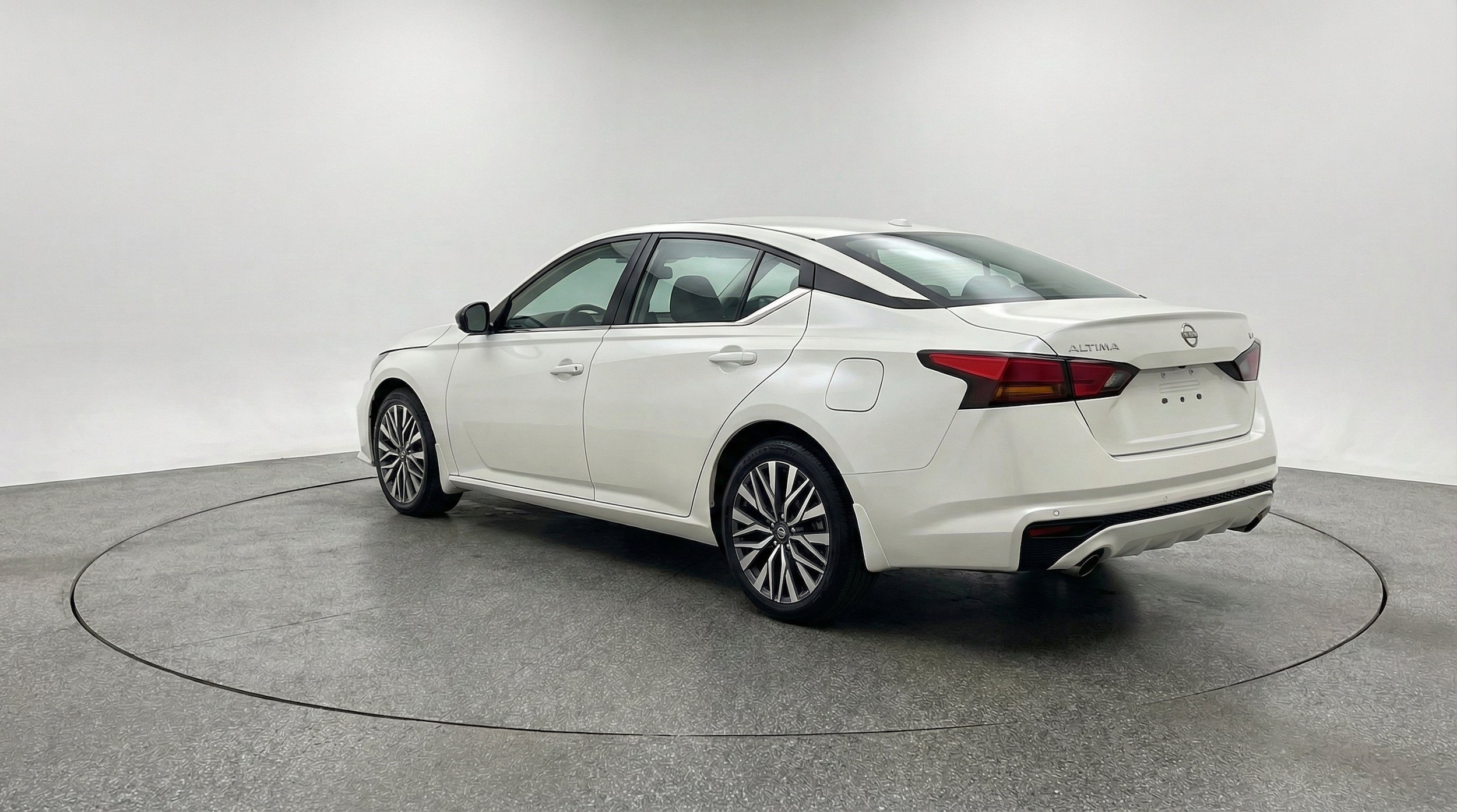 Thumbnail: 2025 Nissan Altima - 6