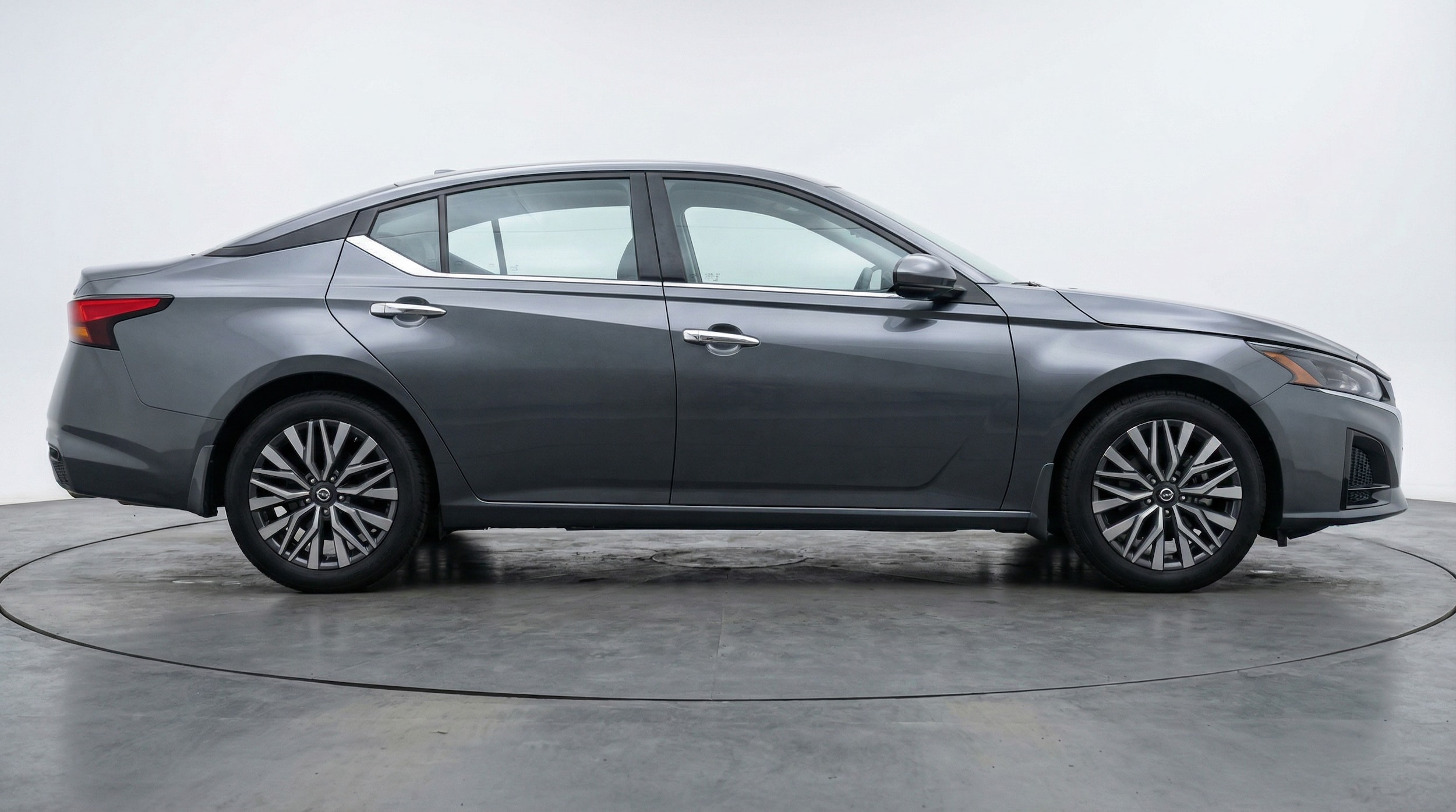 Thumbnail: 2025 Nissan Altima - 8