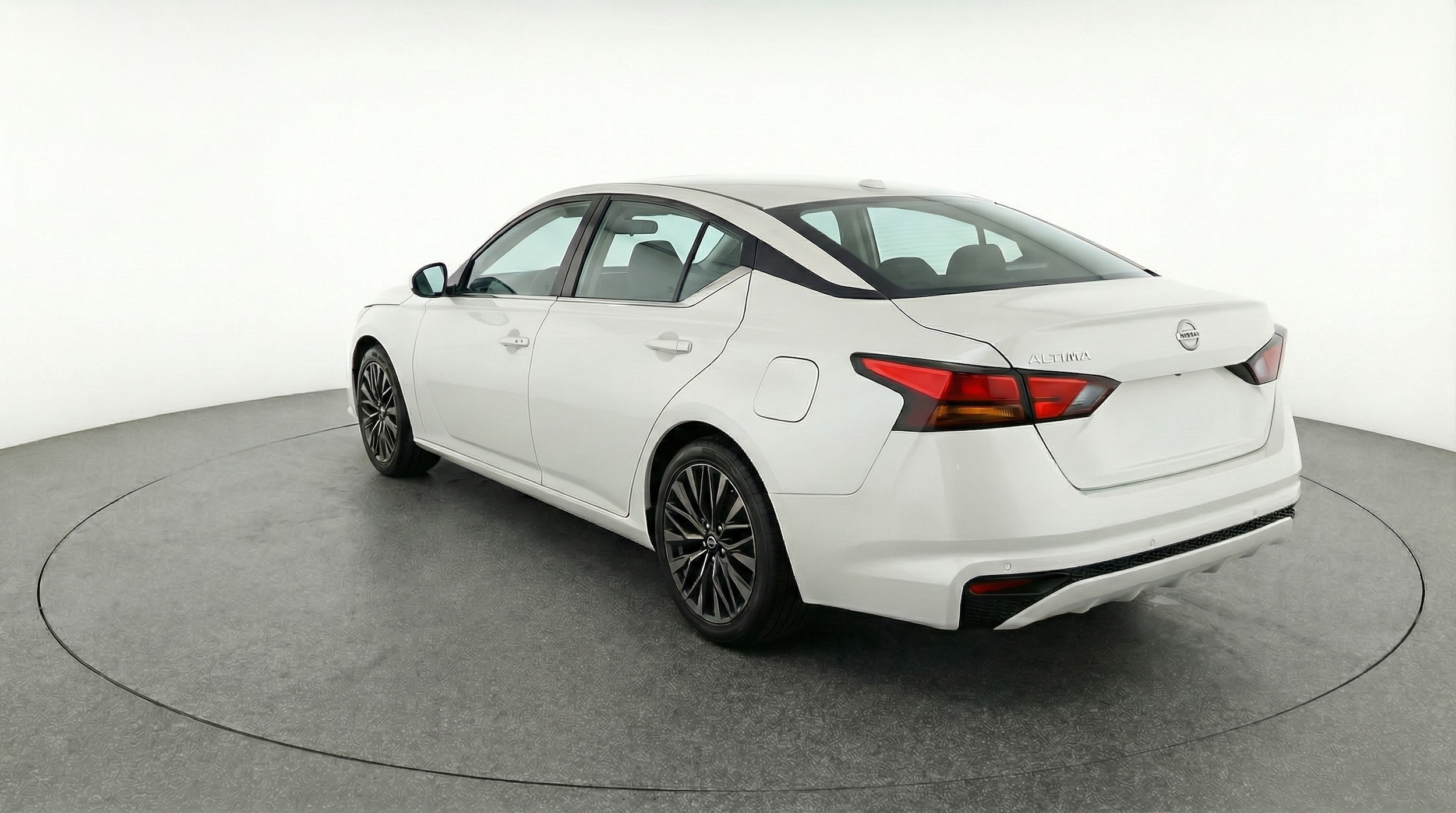 Thumbnail: 2025 Nissan Altima - 5