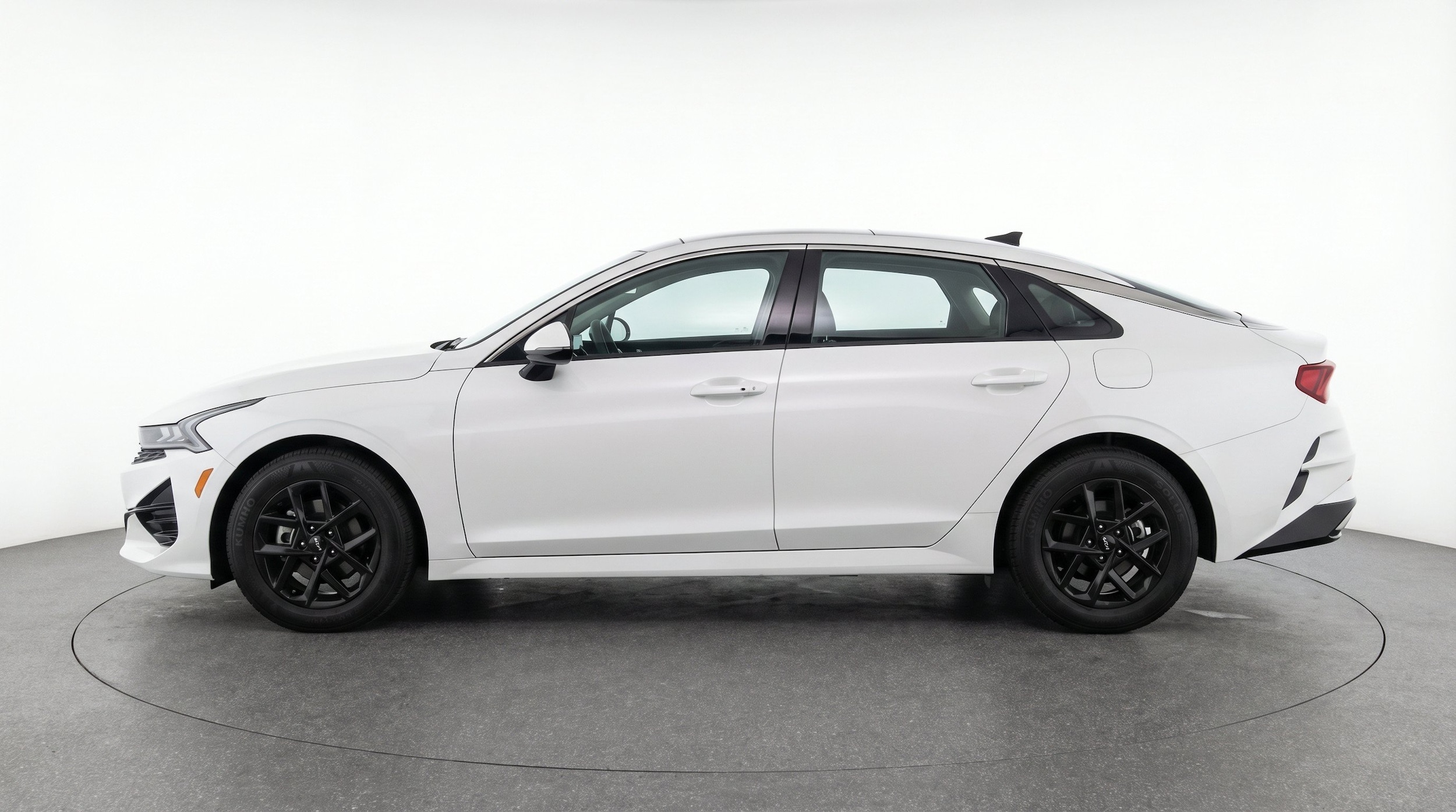Thumbnail: 2025 Kia K5 - 5