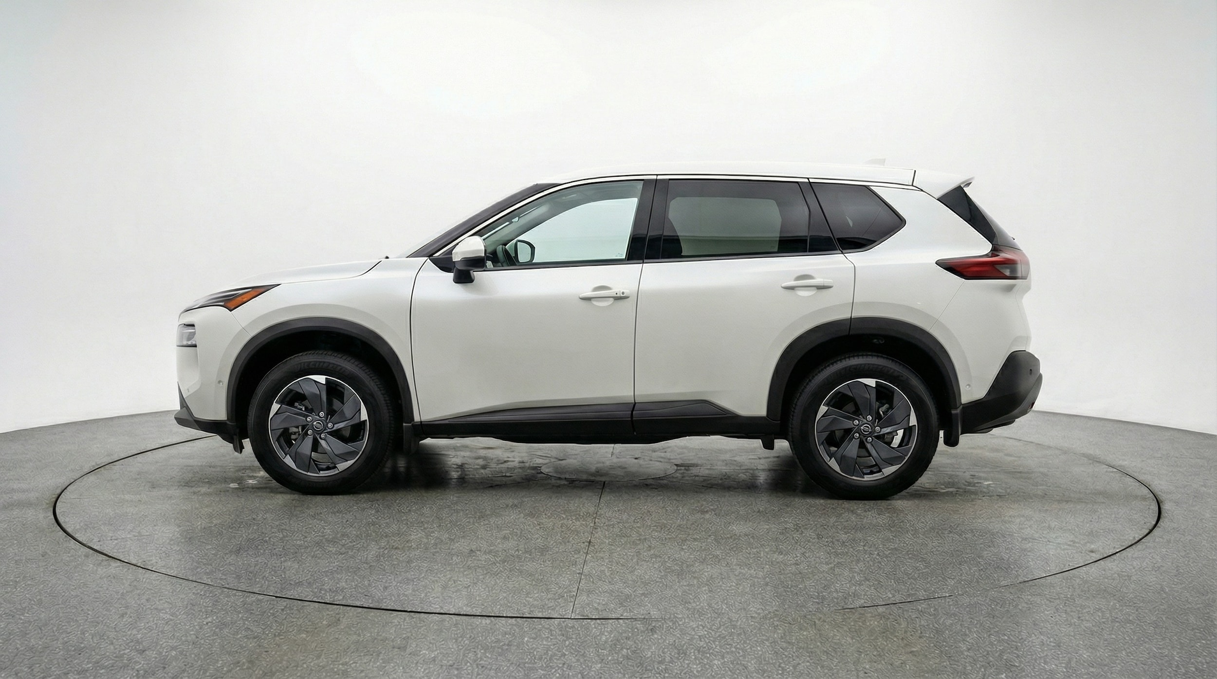 Thumbnail: 2025 Nissan Rogue - 4