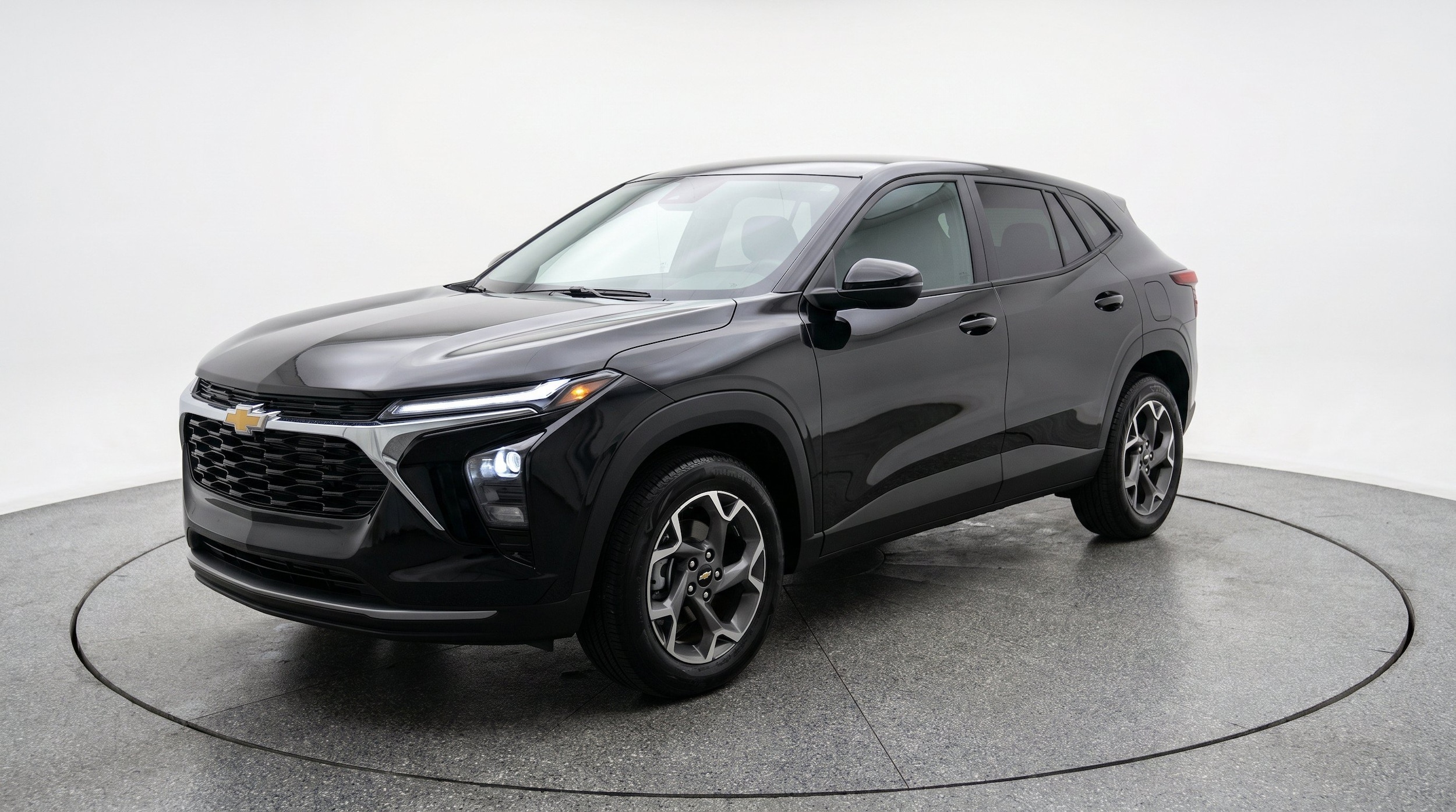 Thumbnail: 2025 Chevrolet Trax - 3
