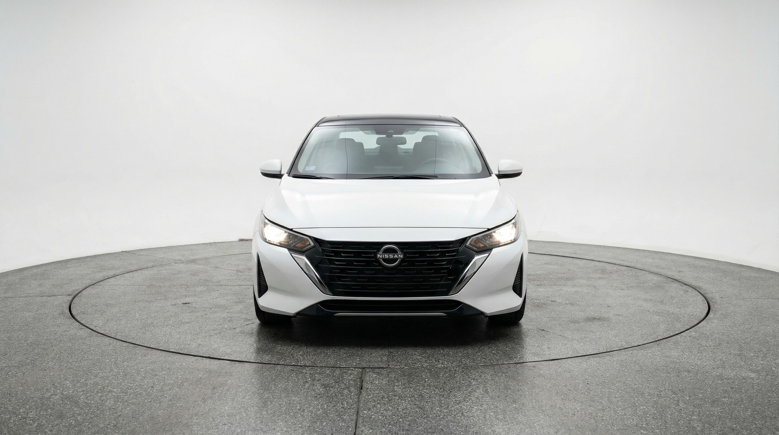 Thumbnail: 2025 Nissan Sentra - 2