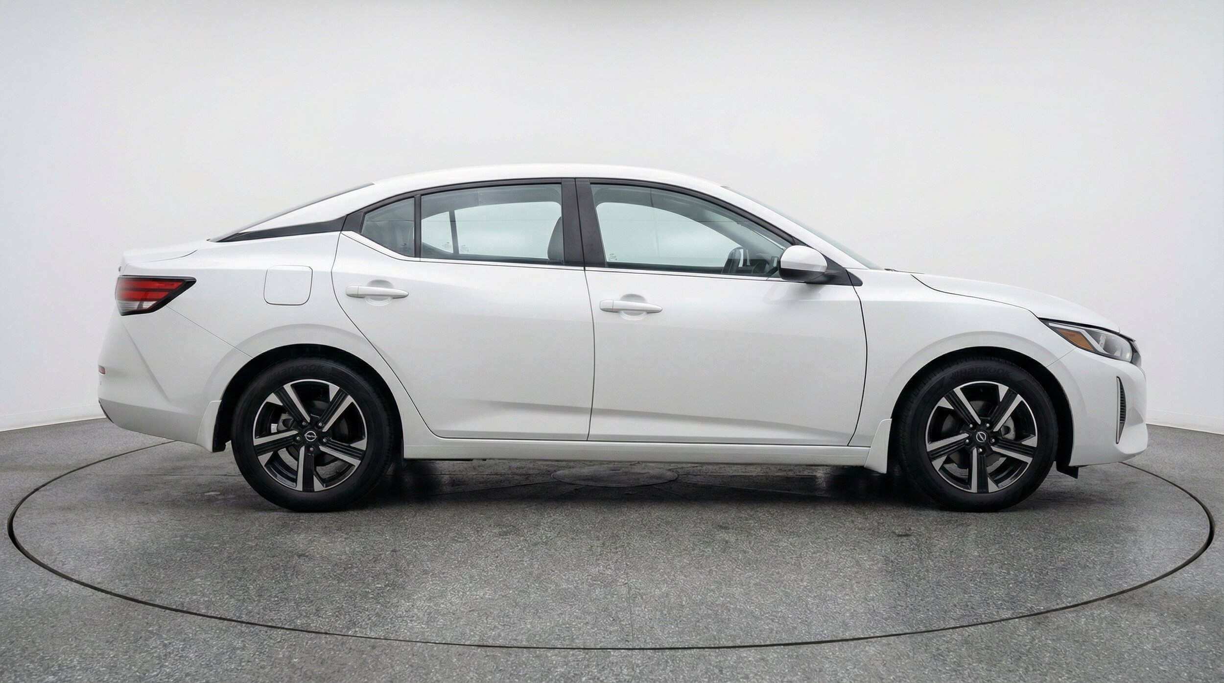 Thumbnail: 2025 Nissan Sentra - 11