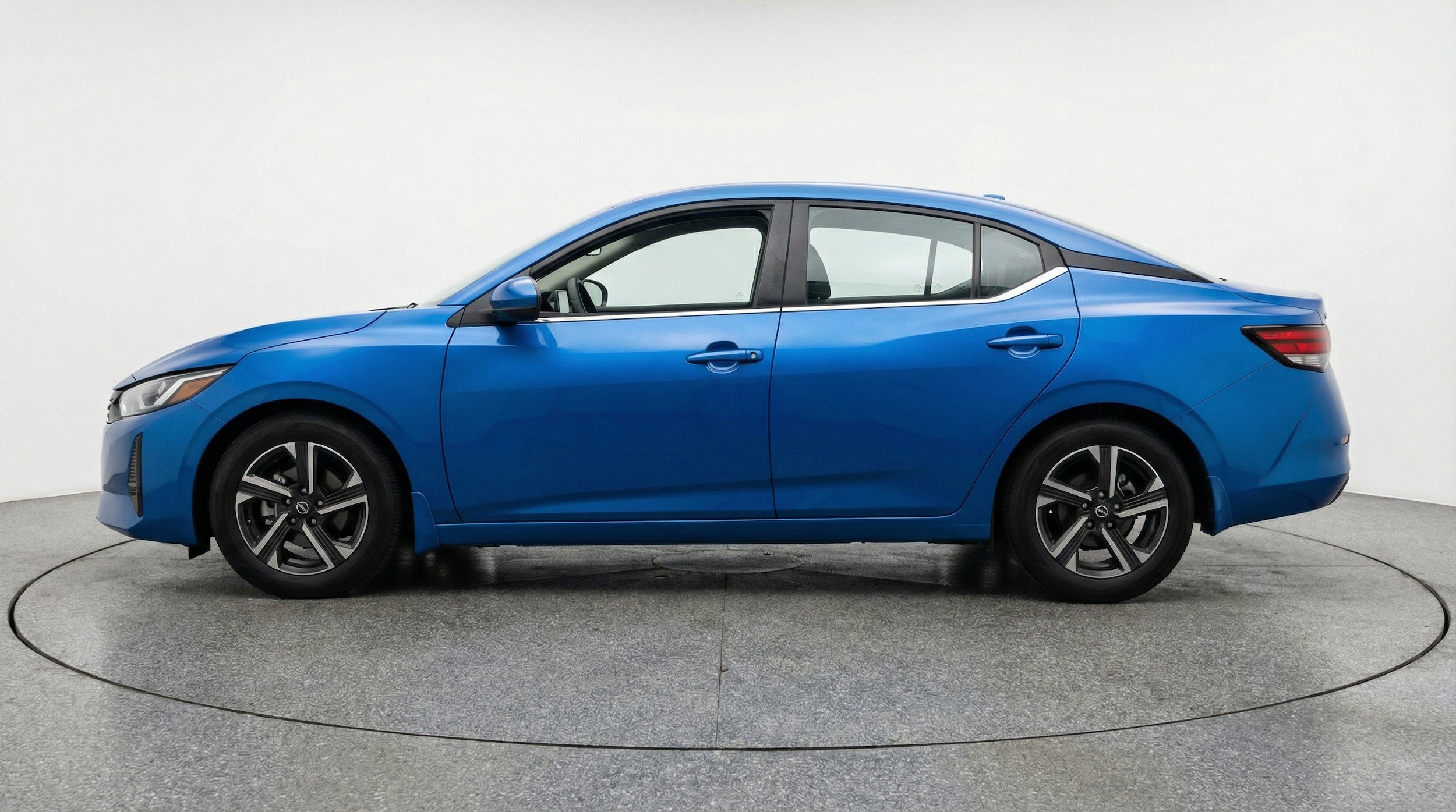 Thumbnail: 2025 Nissan Sentra - 5