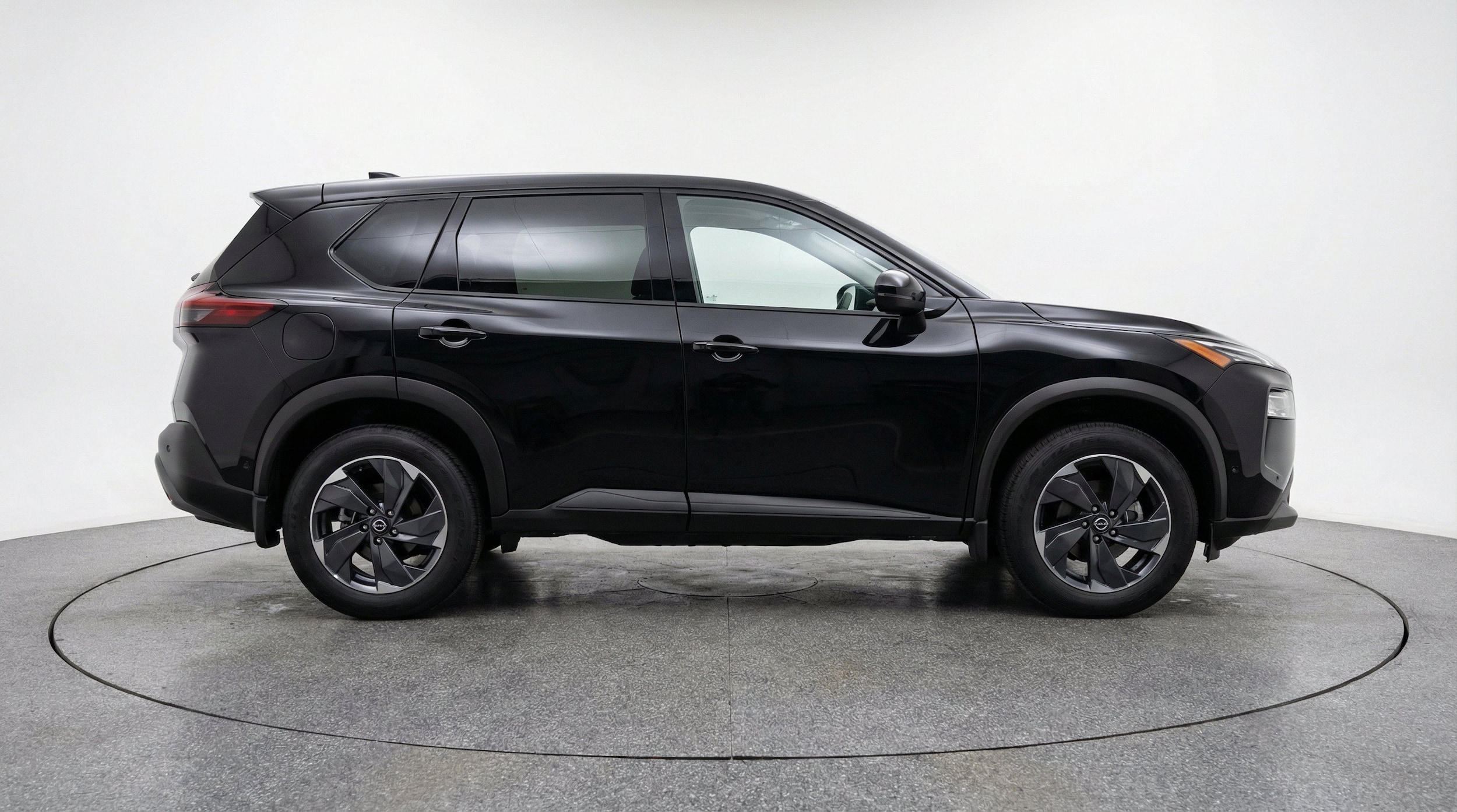 Thumbnail: 2025 Nissan Rogue - 10