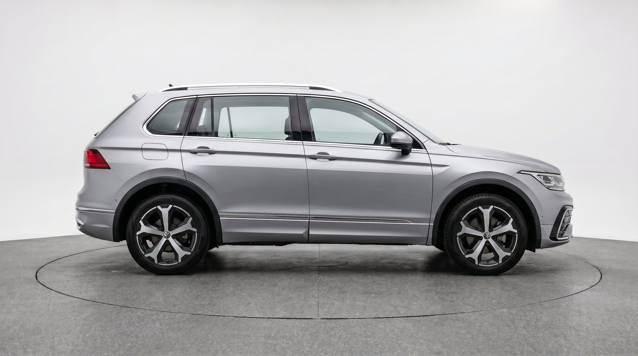 Thumbnail: 2026 Volkswagen Tiguan - 11