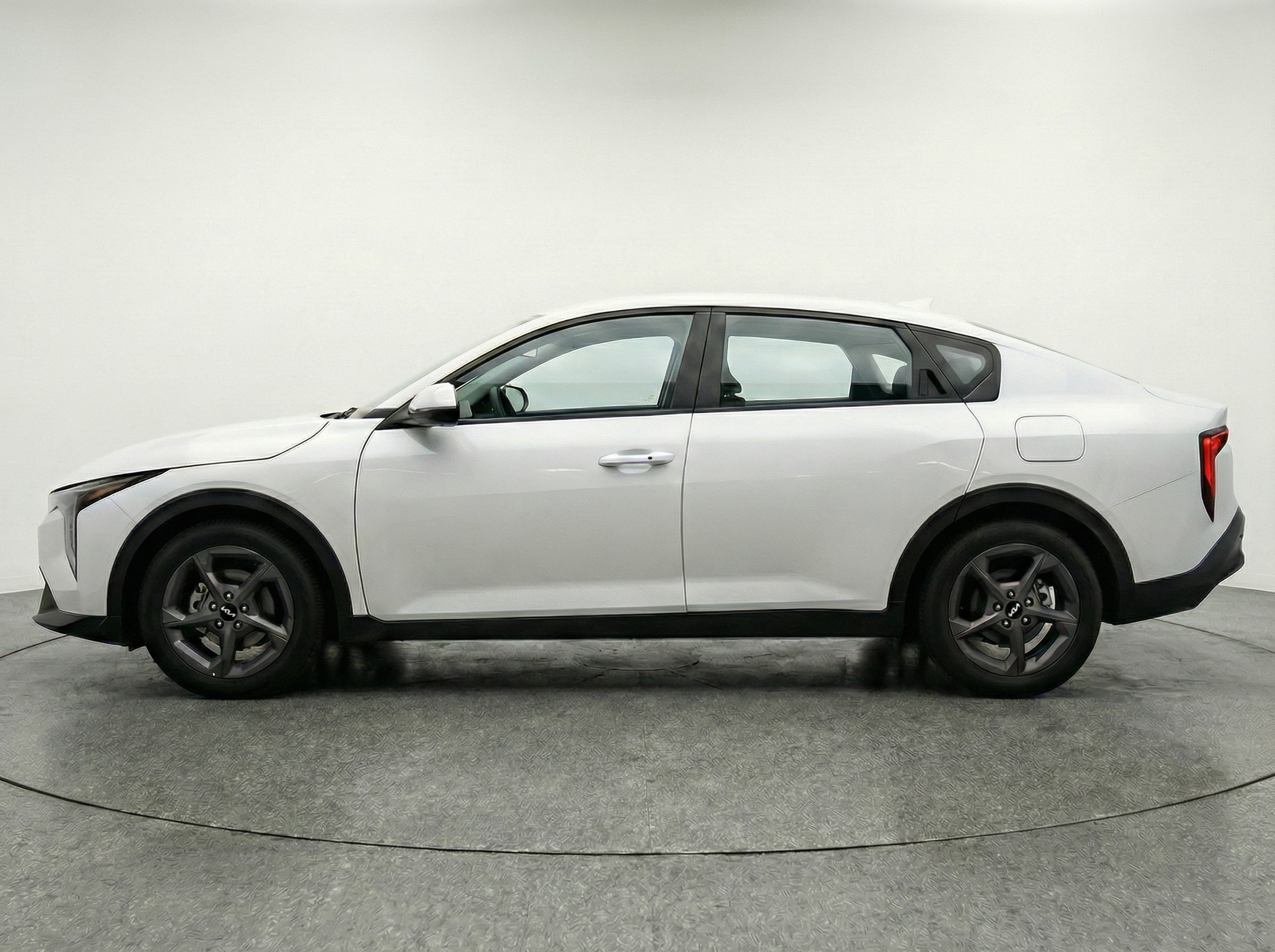 Thumbnail: 2025 Kia K4 - 4