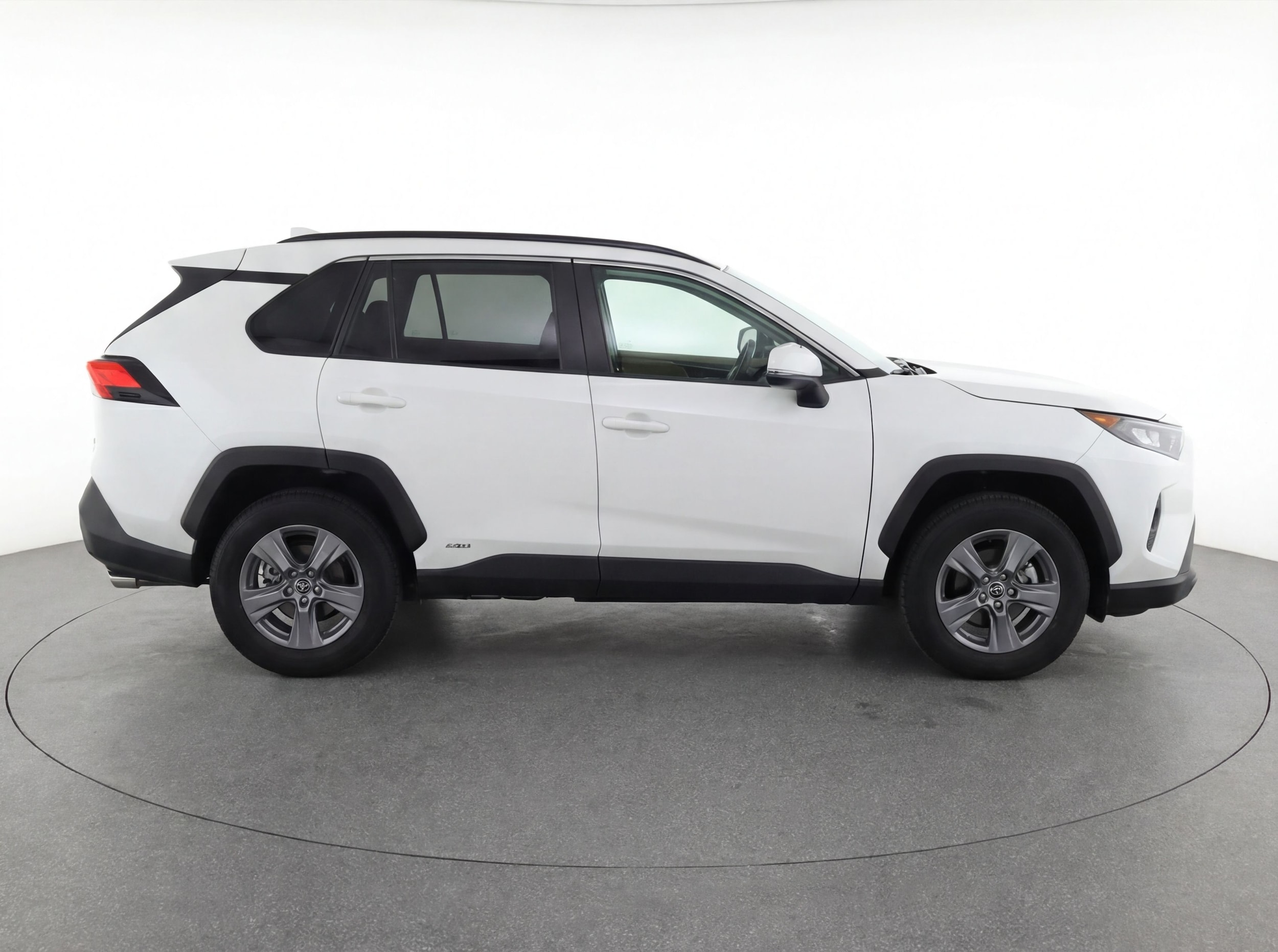 Thumbnail: 2025 Toyota RAV4 - 8