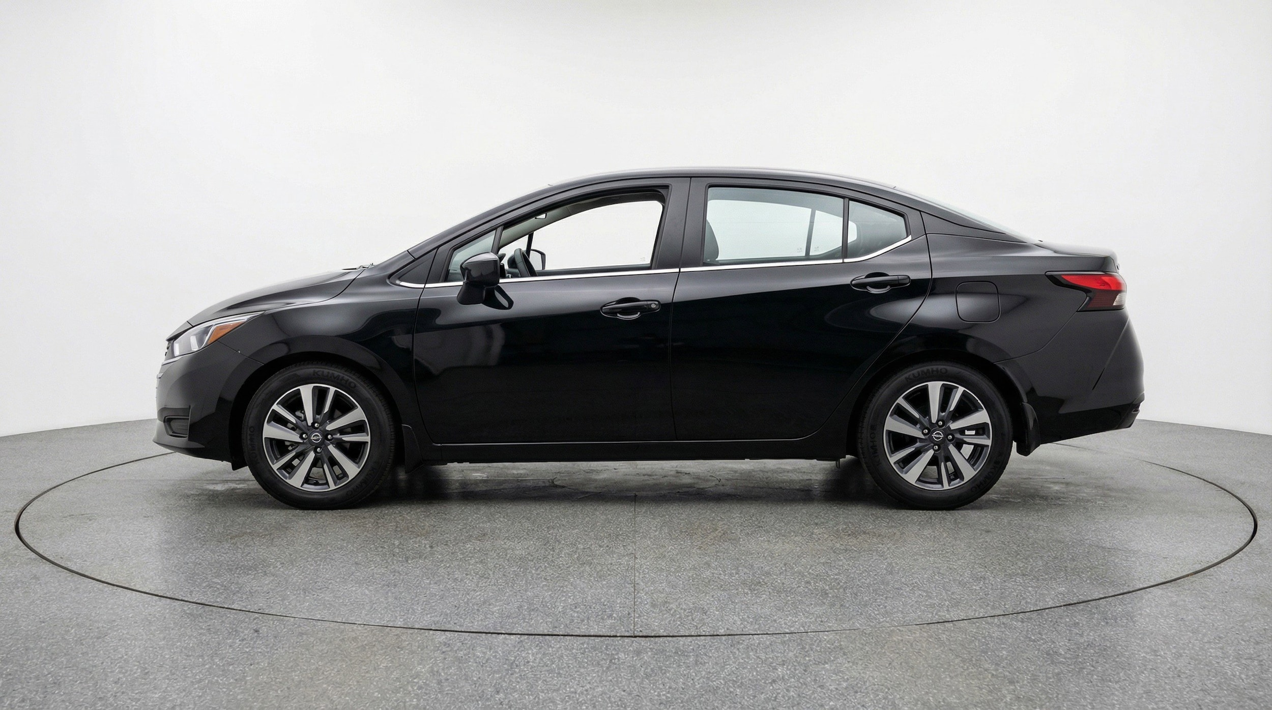 Thumbnail: 2025 Nissan Versa - 5
