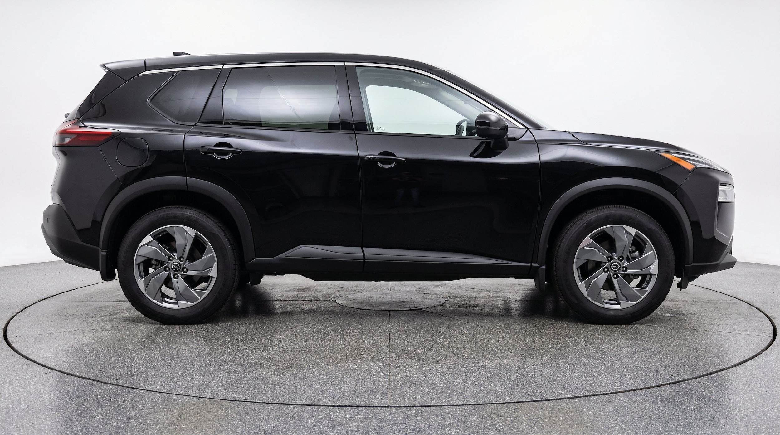 Thumbnail: 2025 Nissan Rogue - 10