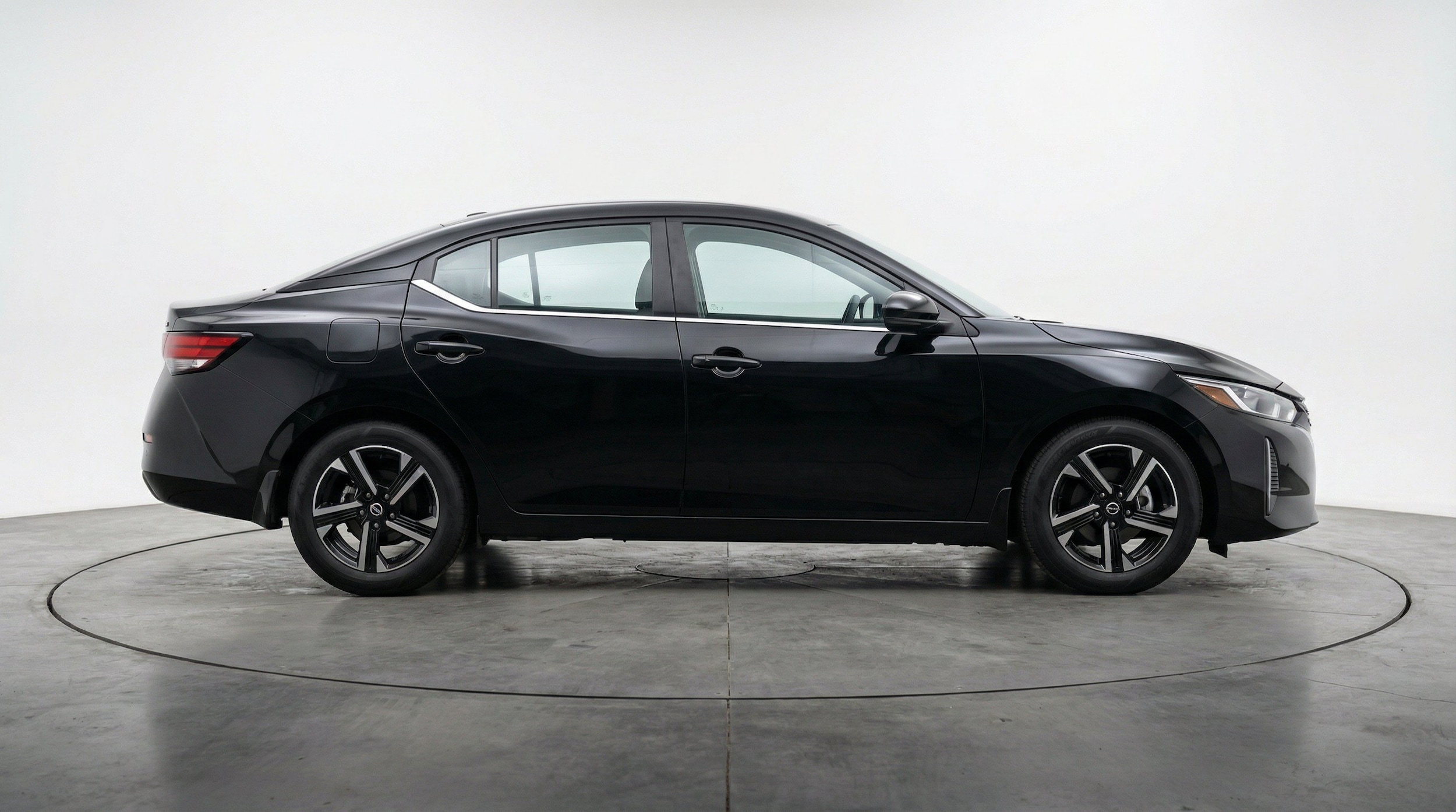 Thumbnail: 2025 Nissan Sentra - 11