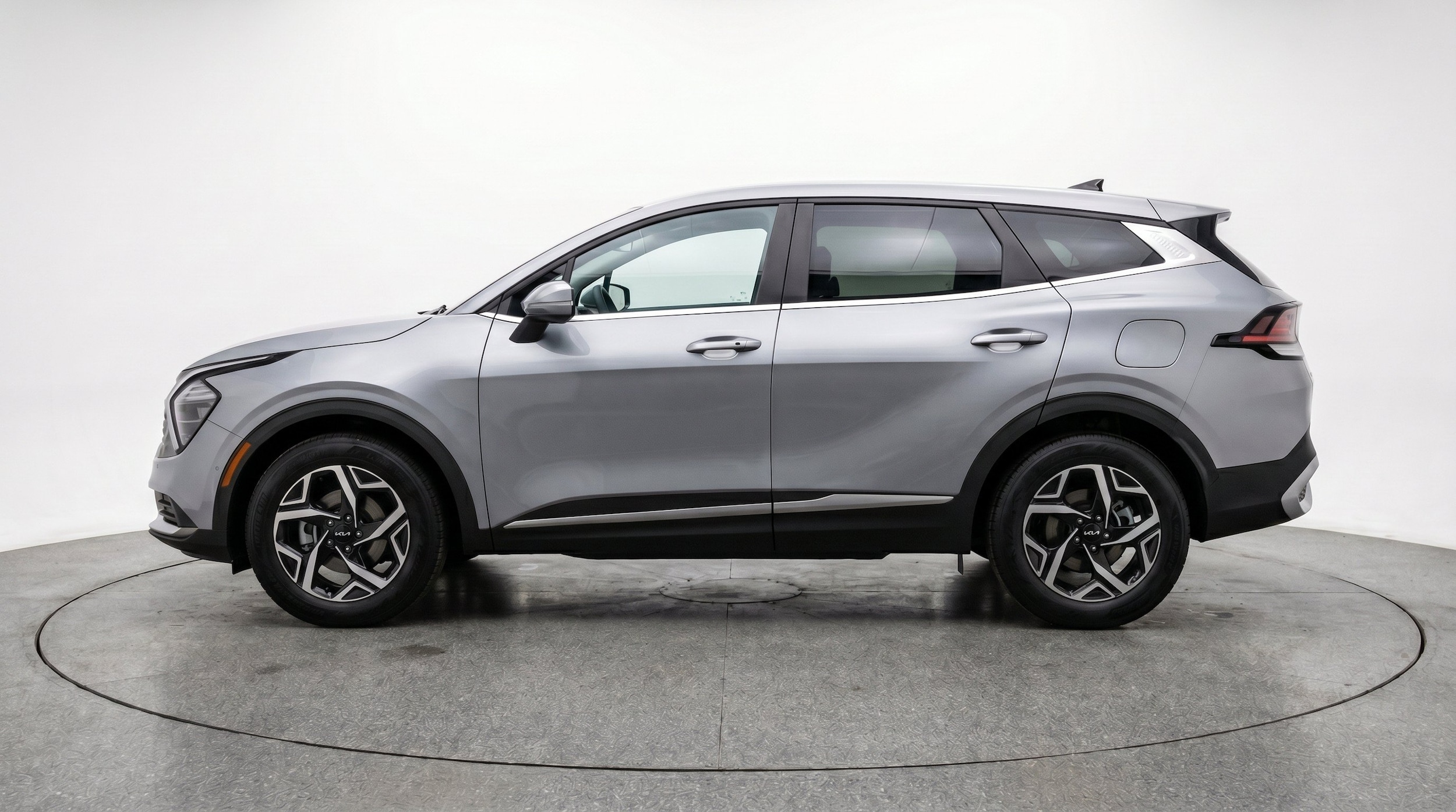 Thumbnail: 2025 Kia Sportage - 5