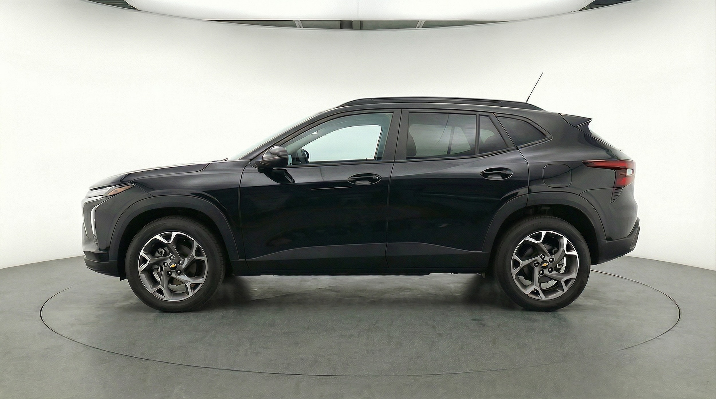 Thumbnail: 2025 Chevrolet Trax - 4