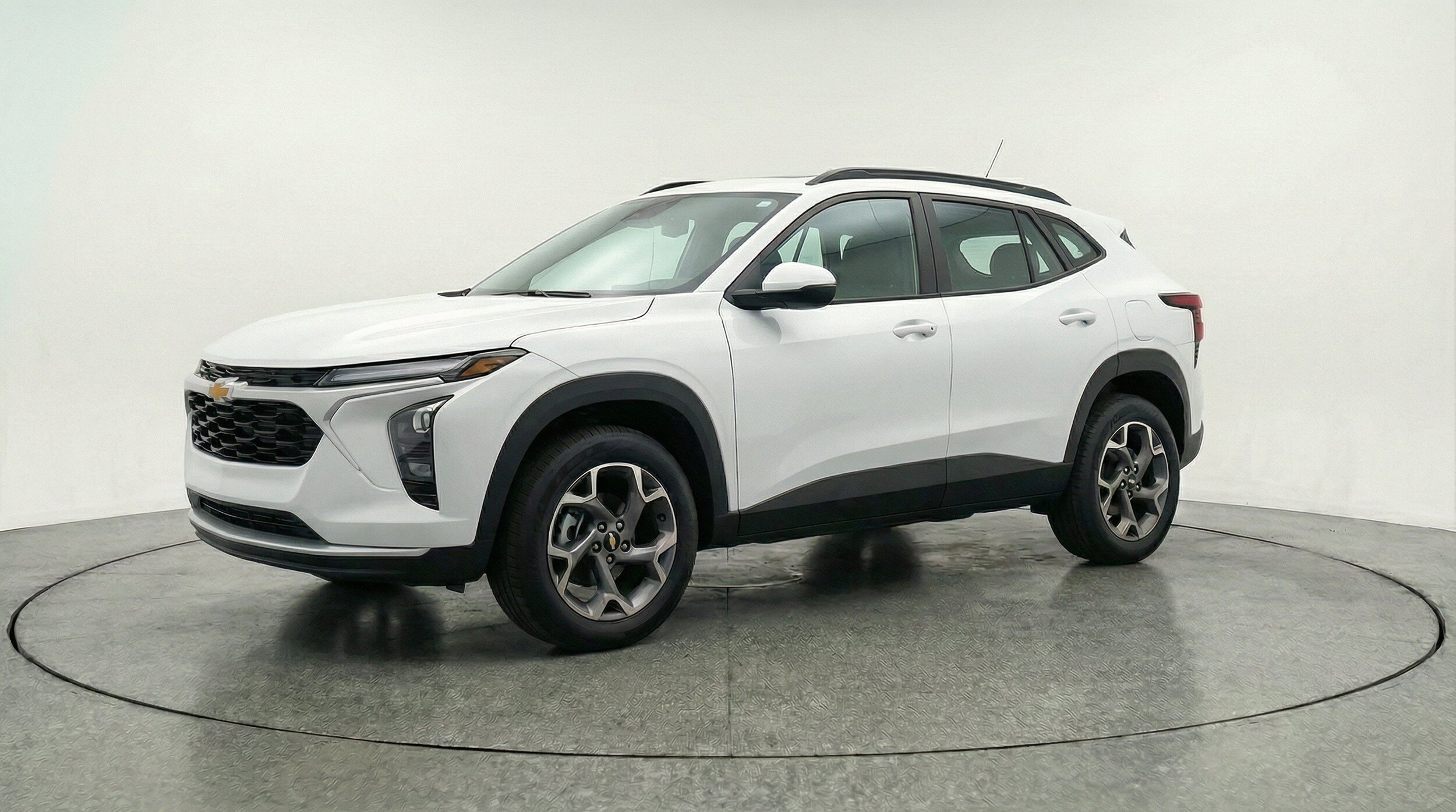 Thumbnail: 2025 Chevrolet Trax - 3