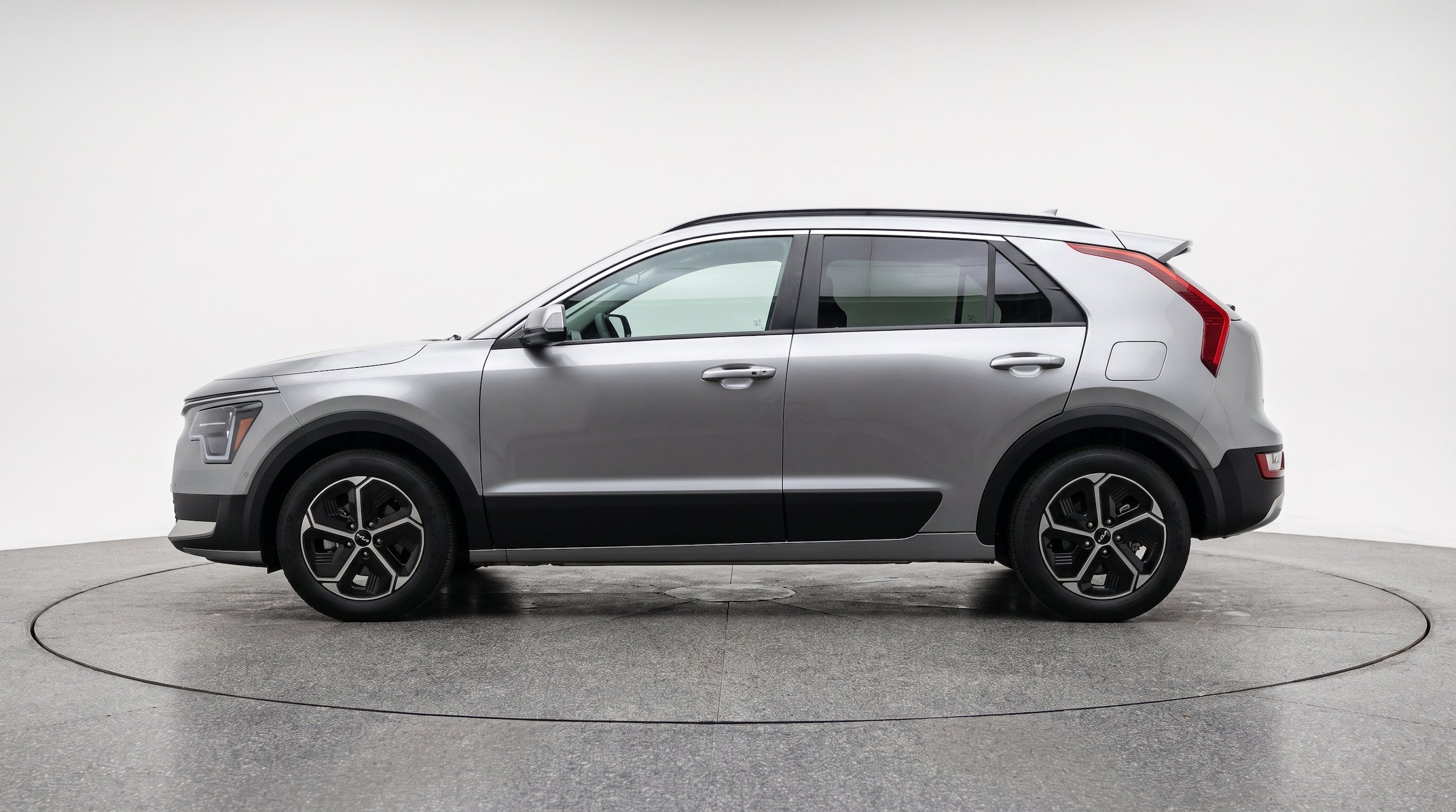 Thumbnail: 2026 Kia Niro - 5