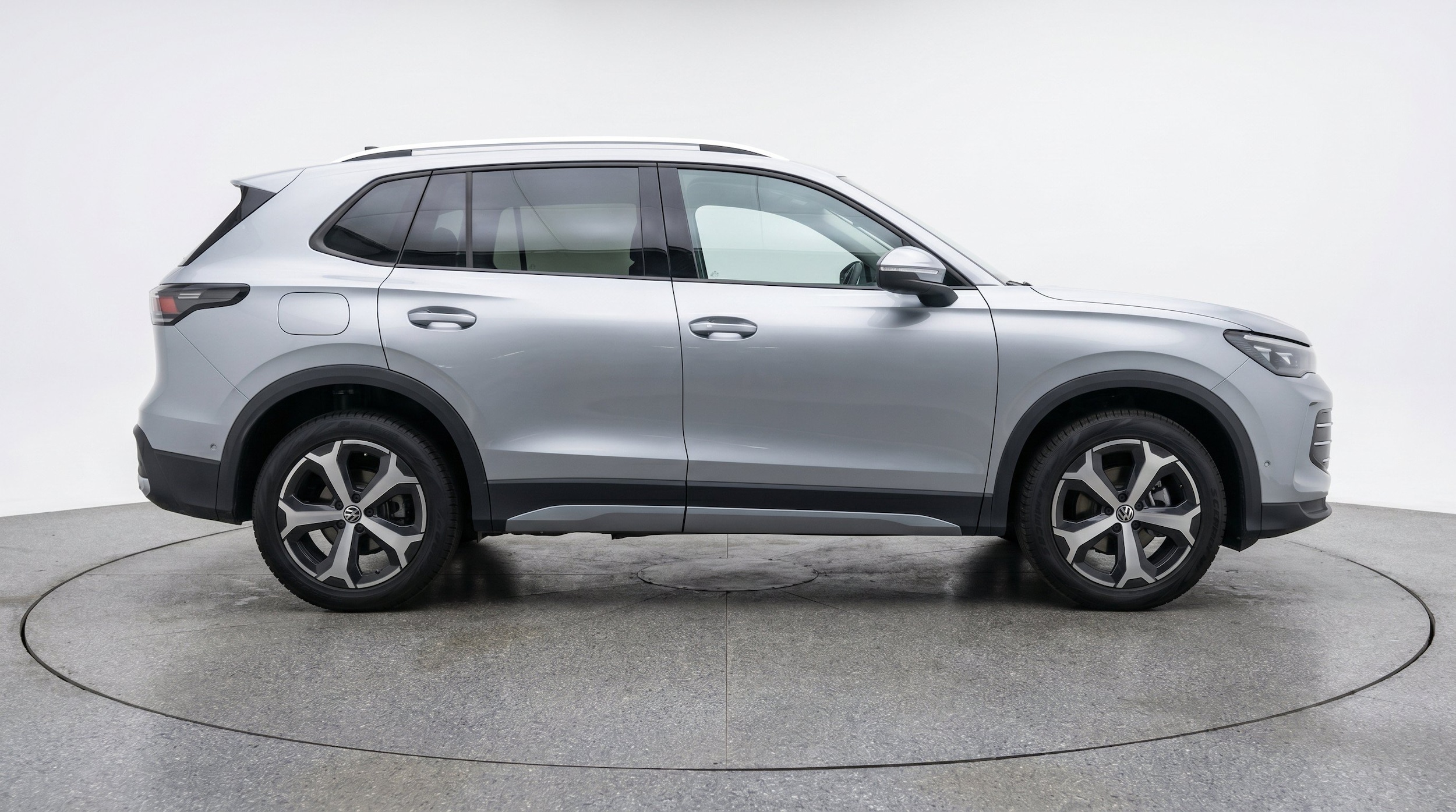 Thumbnail: 2026 Volkswagen Tiguan - 11