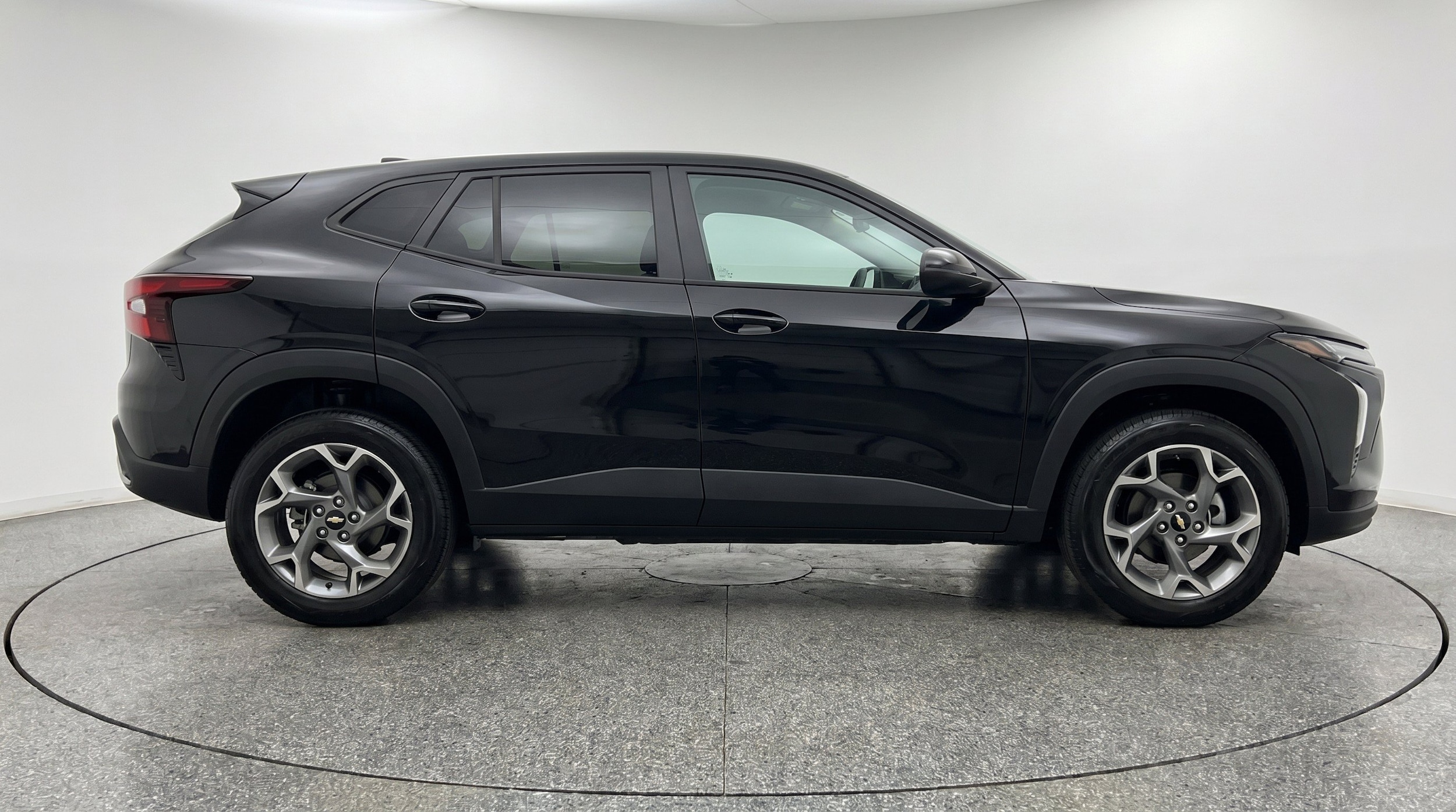 Thumbnail: 2025 Chevrolet Trax - 11