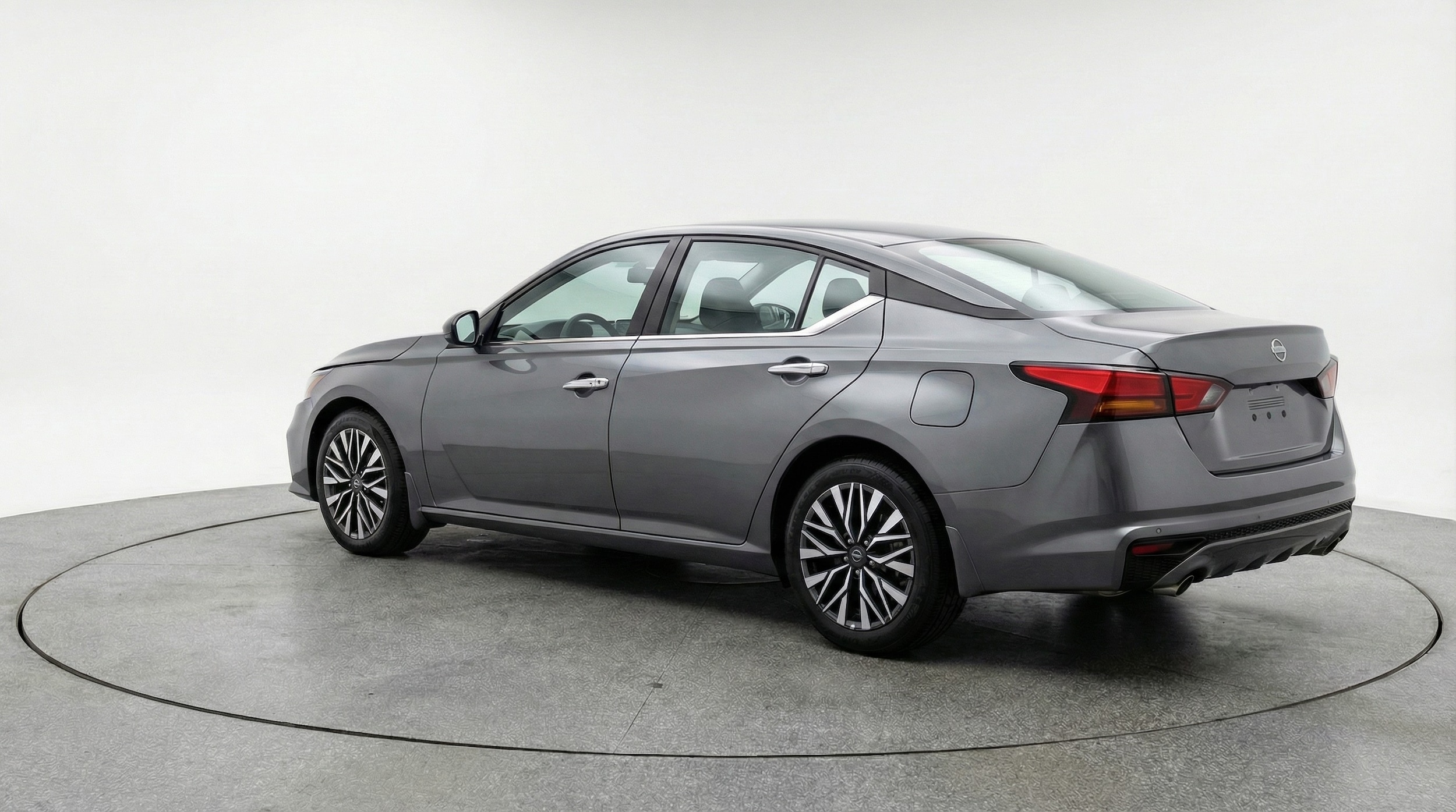 Thumbnail: 2025 Nissan Altima - 5