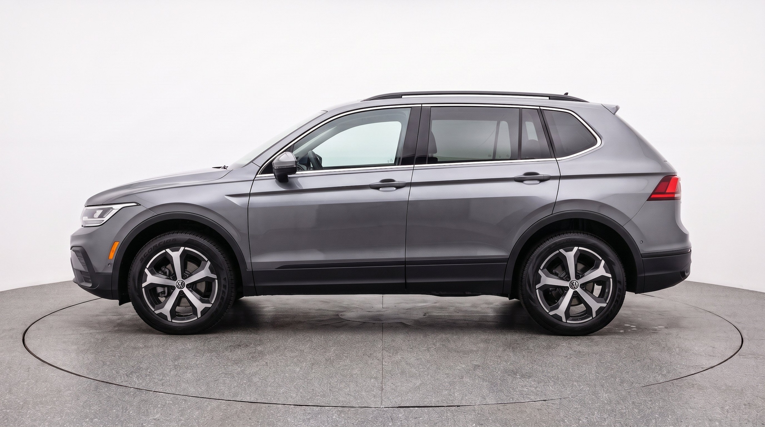 Thumbnail: 2026 Volkswagen Tiguan - 5