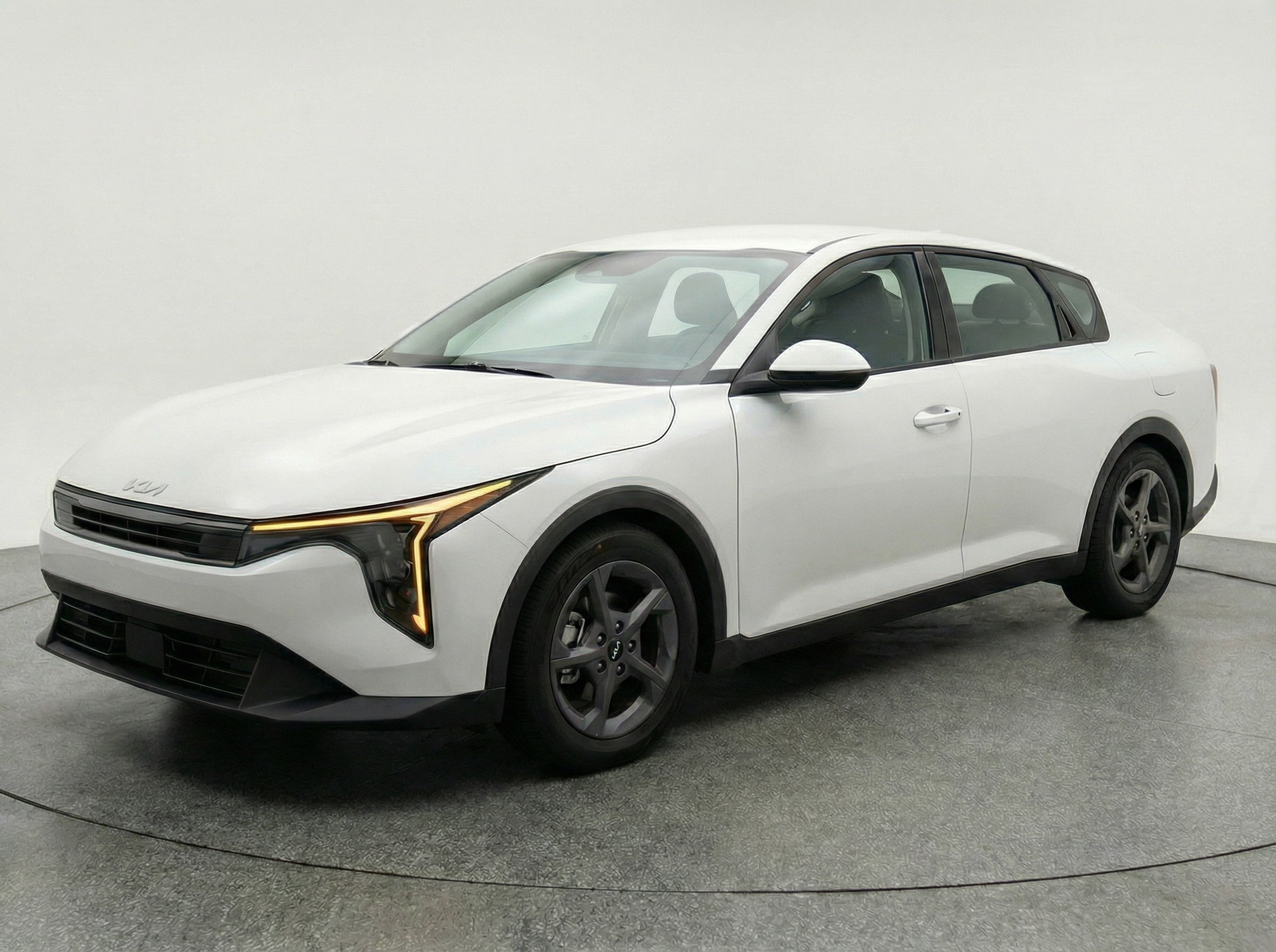 Thumbnail: 2025 Kia K4 - 3