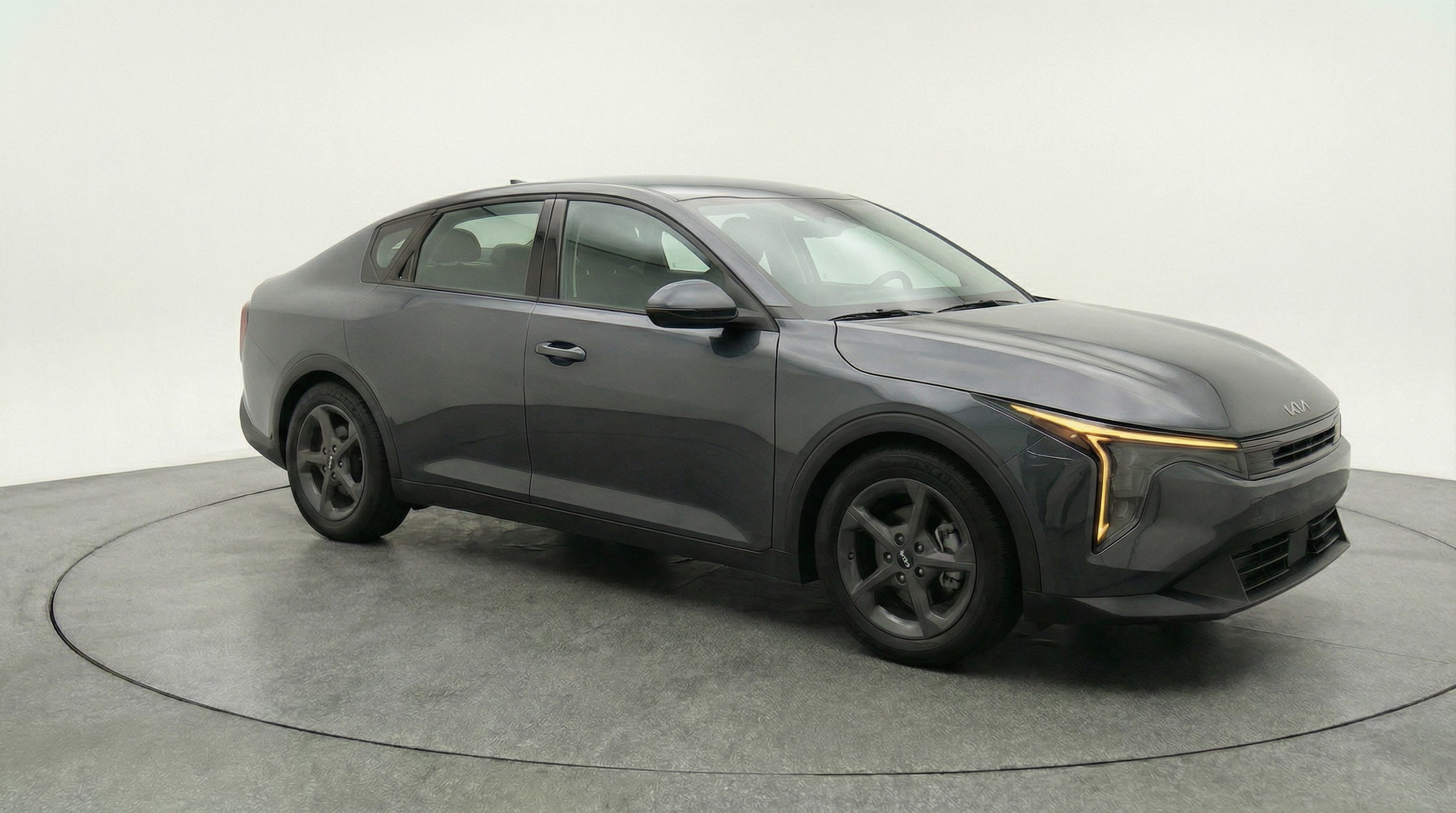 Thumbnail: 2025 Kia K4 - 1