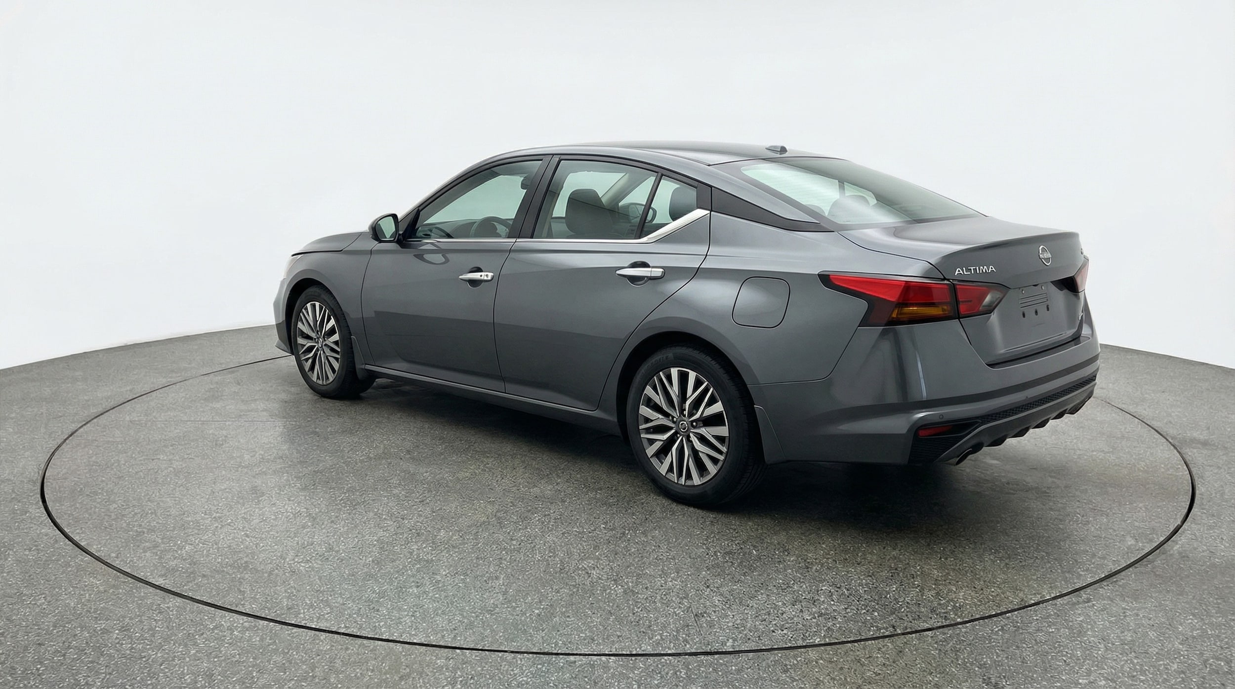 Thumbnail: 2025 Nissan Altima - 5