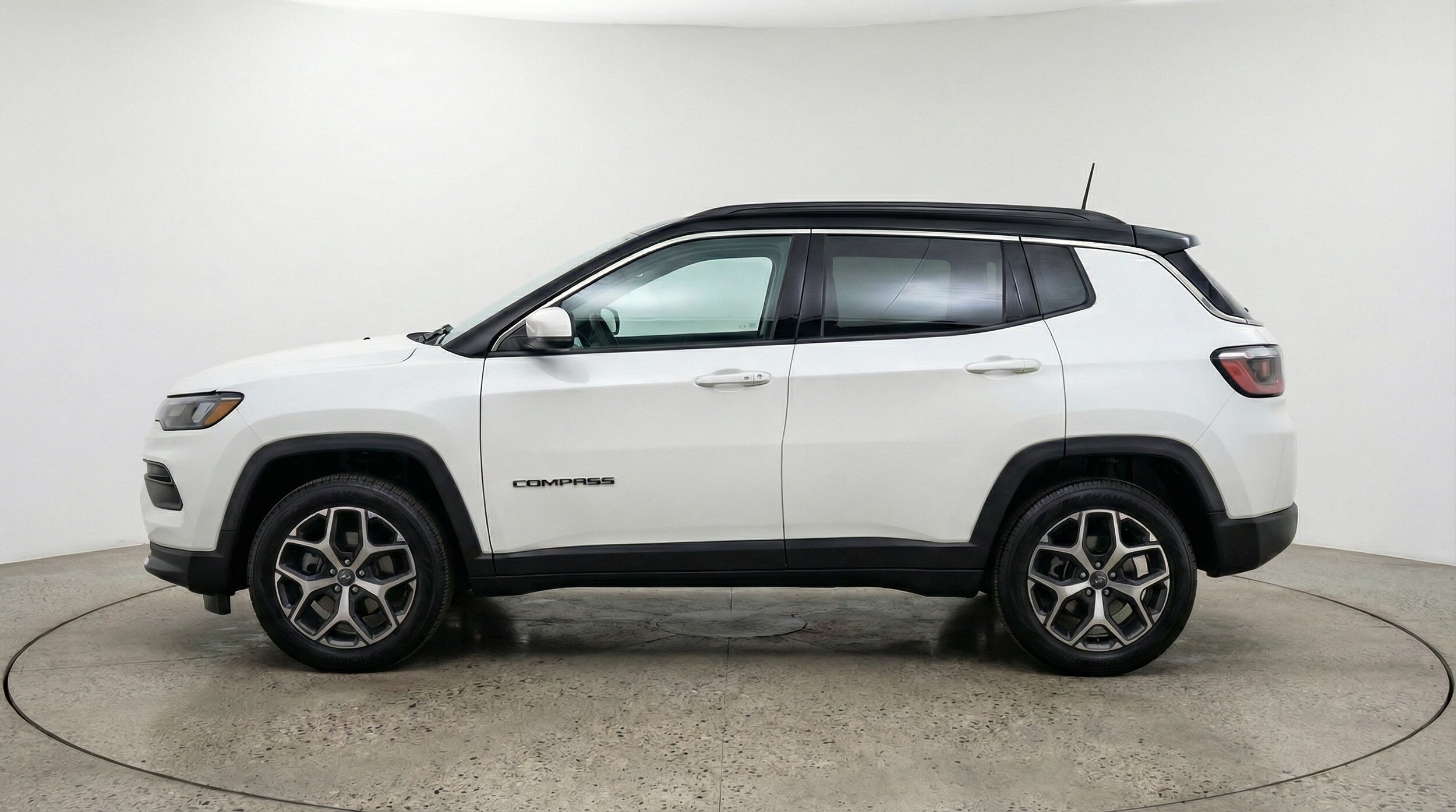 Thumbnail: 2025 Jeep Compass - 4