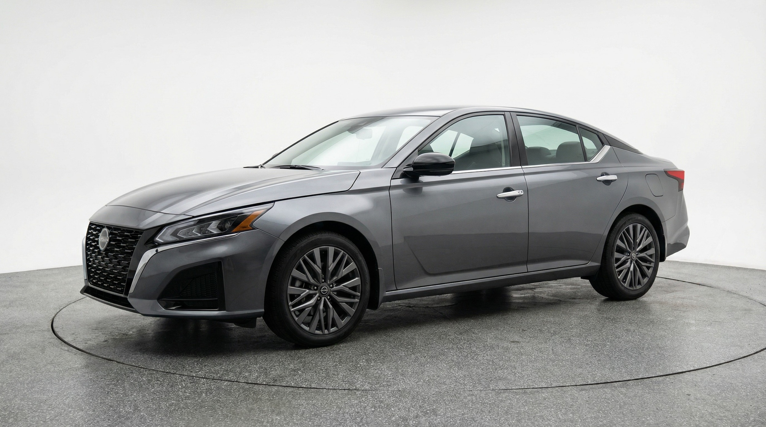 Thumbnail: 2025 Nissan Altima - 3