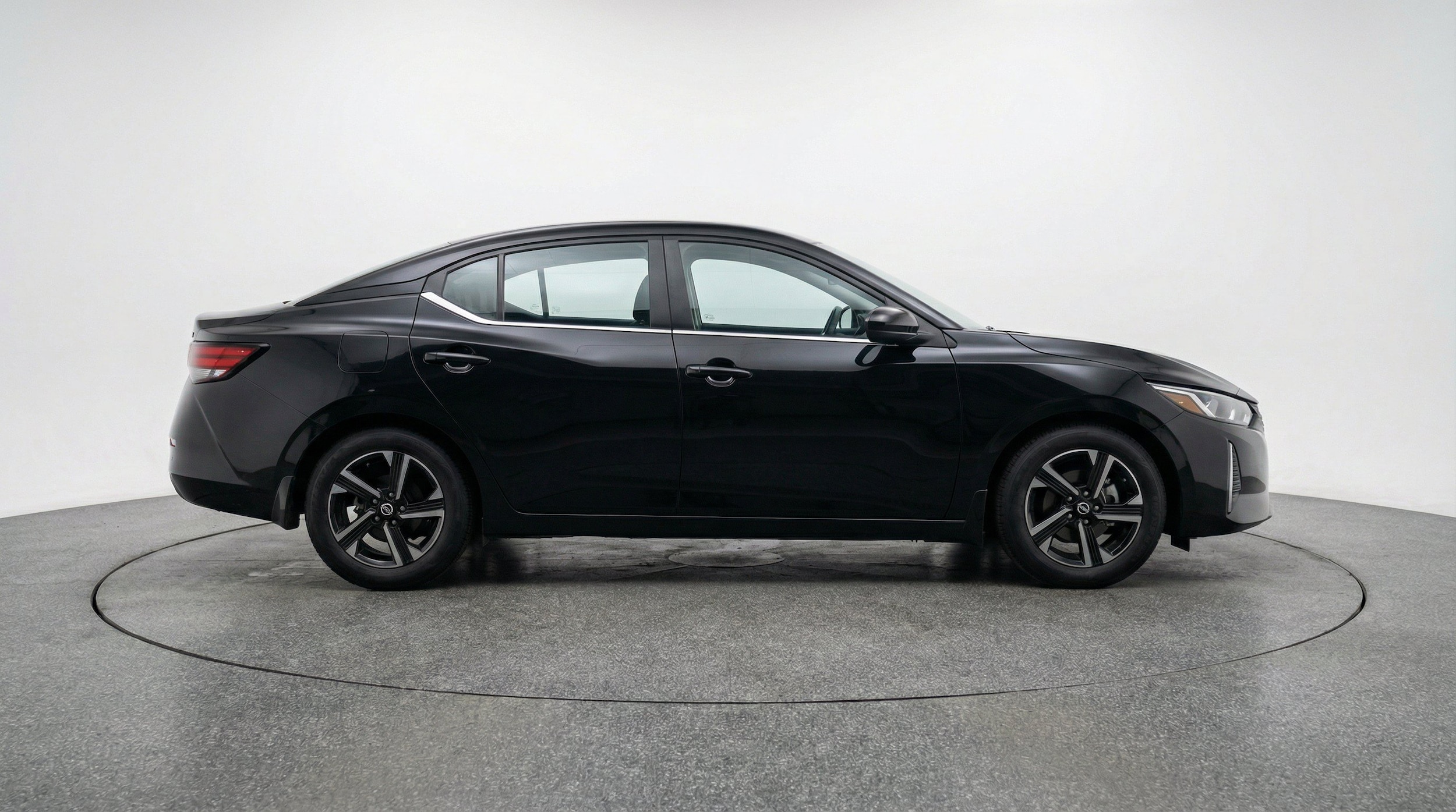 Thumbnail: 2025 Nissan Sentra - 11