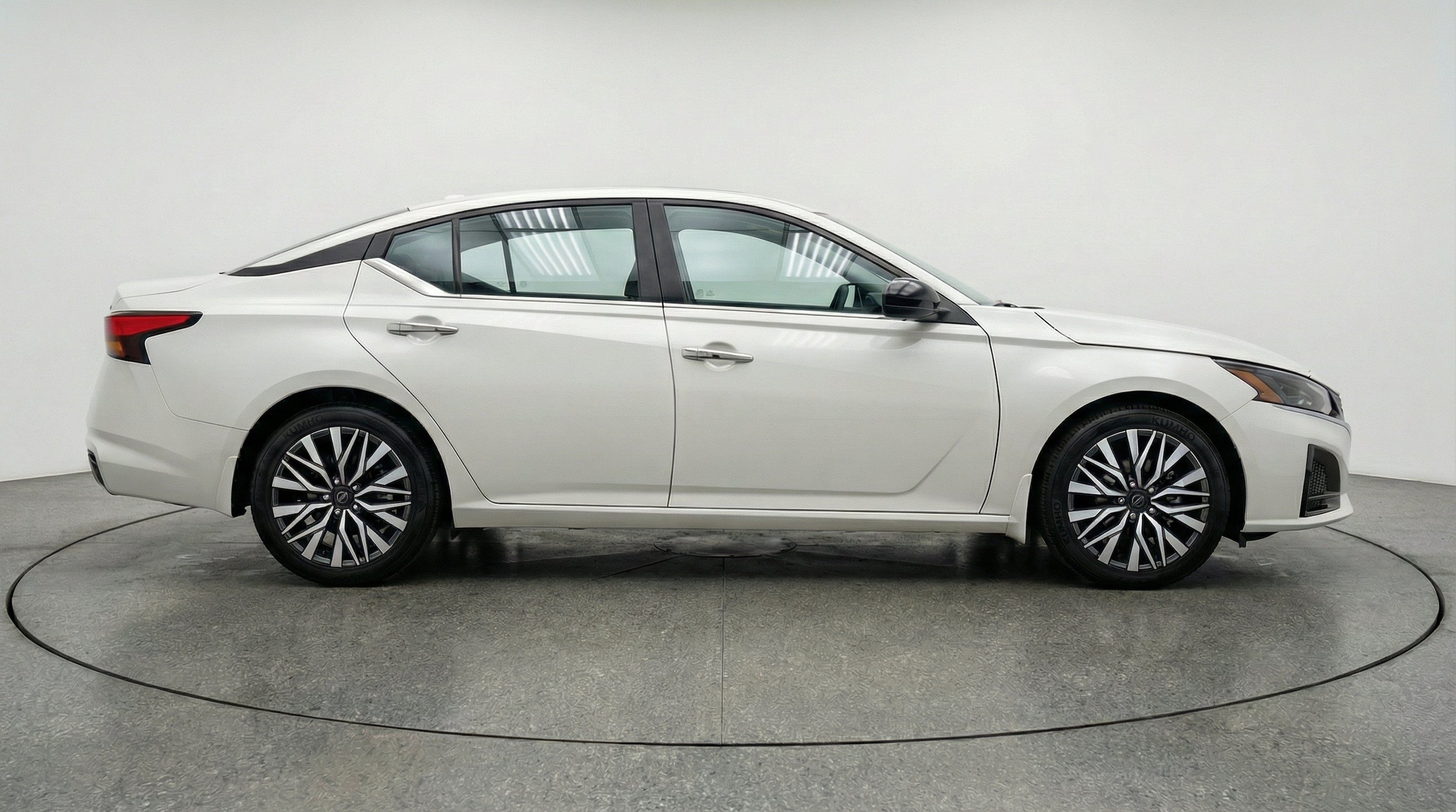 Thumbnail: 2025 Nissan Altima - 10