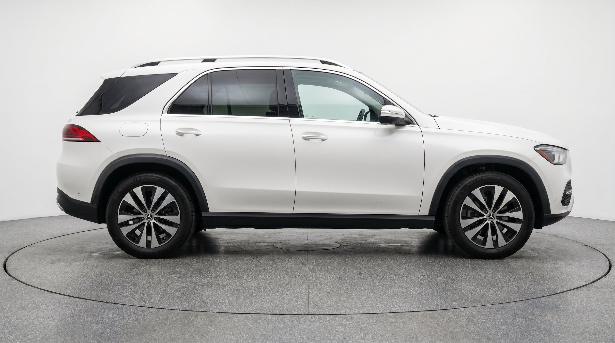 Thumbnail: 2026 Mercedes-Benz GLE - 11