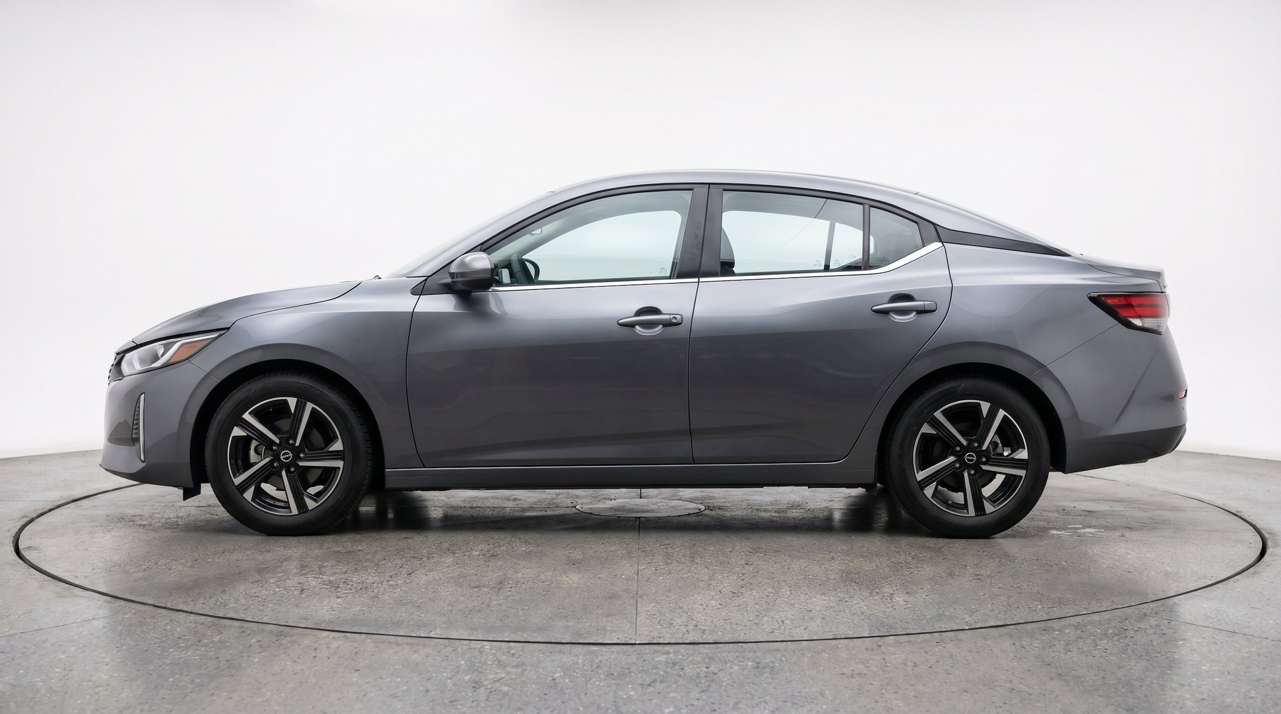 Thumbnail: 2025 Nissan Sentra - 5