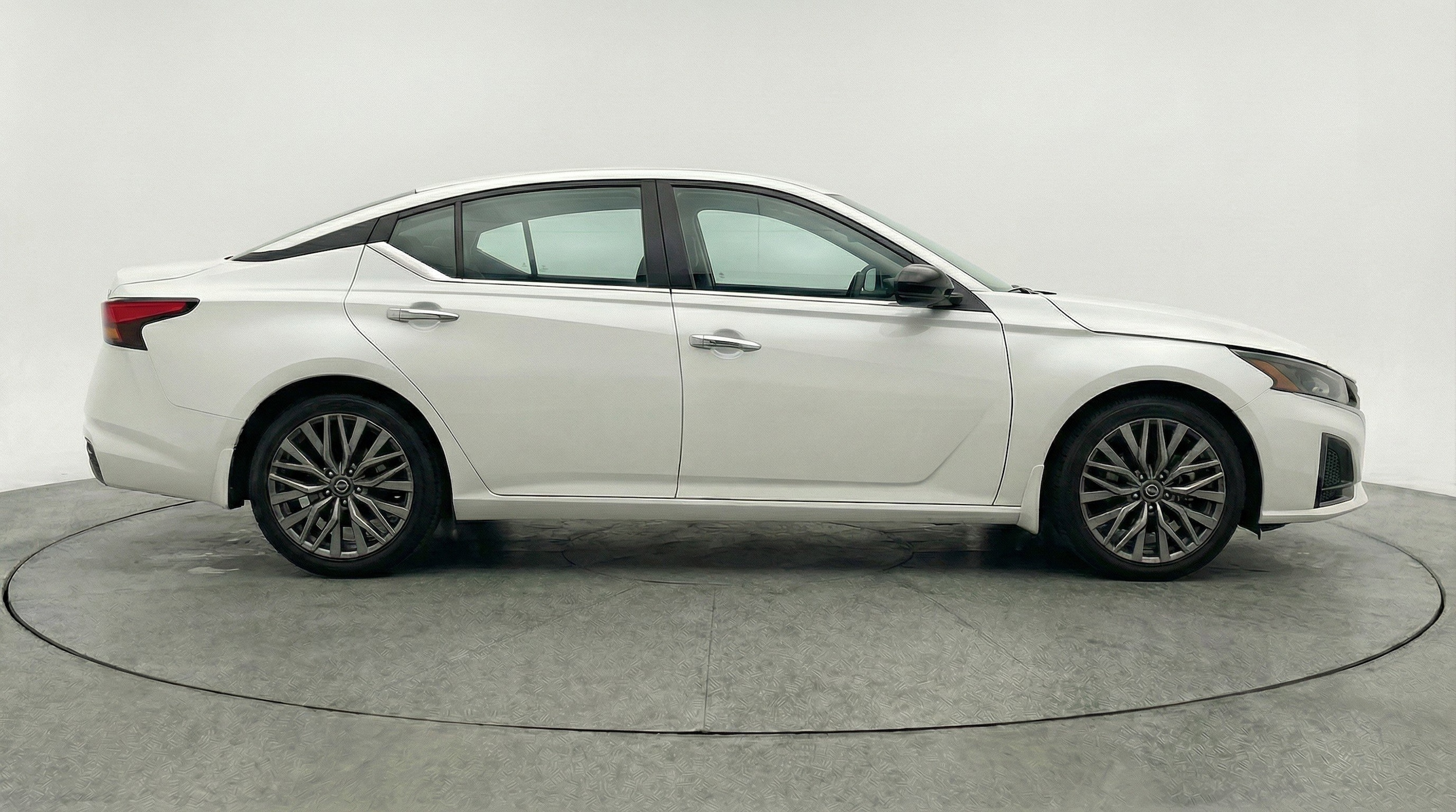 Thumbnail: 2025 Nissan Altima - 11