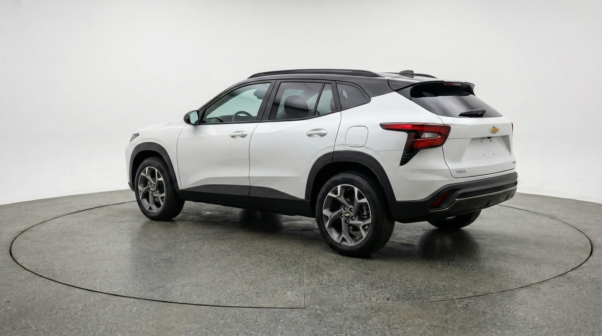 Thumbnail: 2025 Chevrolet Trax - 5