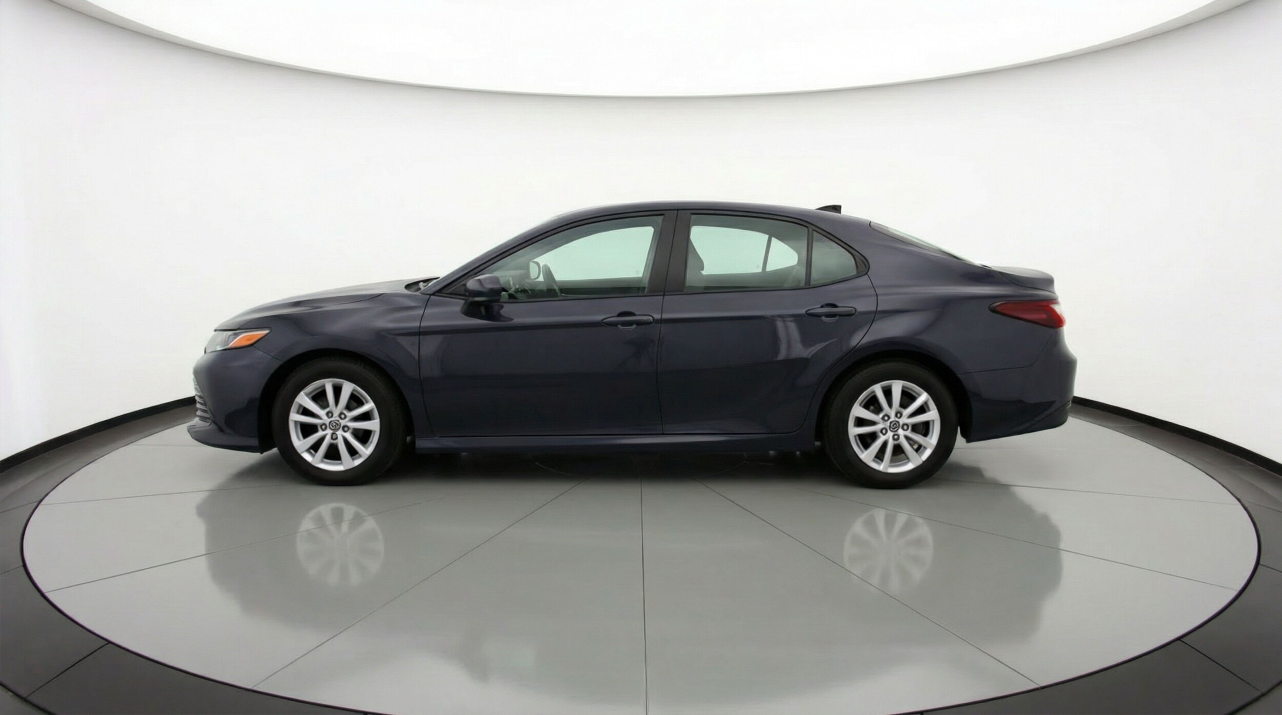 Thumbnail: 2025 Toyota Camry - 4