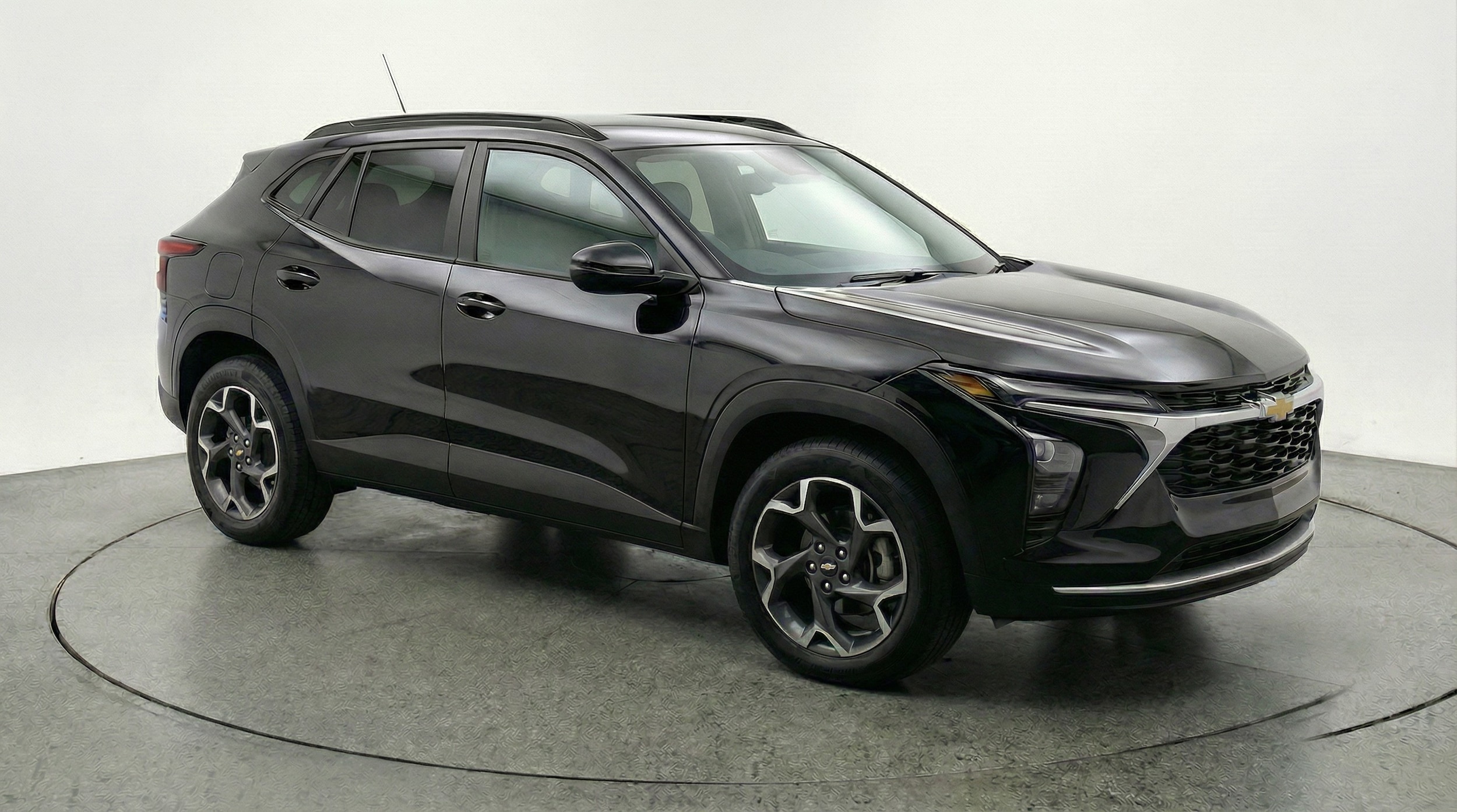 Thumbnail: 2025 Chevrolet Trax - 1