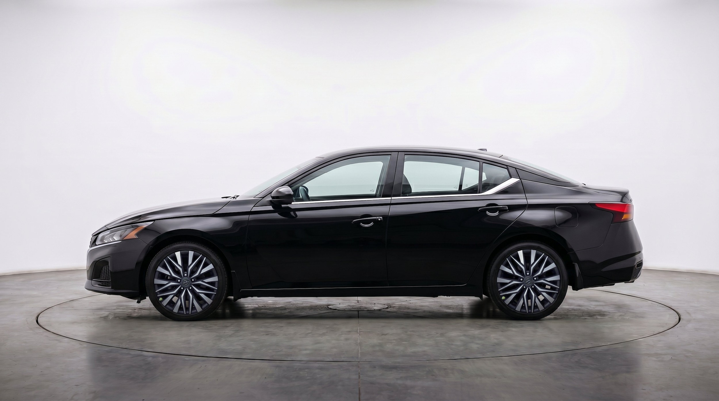 Thumbnail: 2026 Nissan Altima - 5