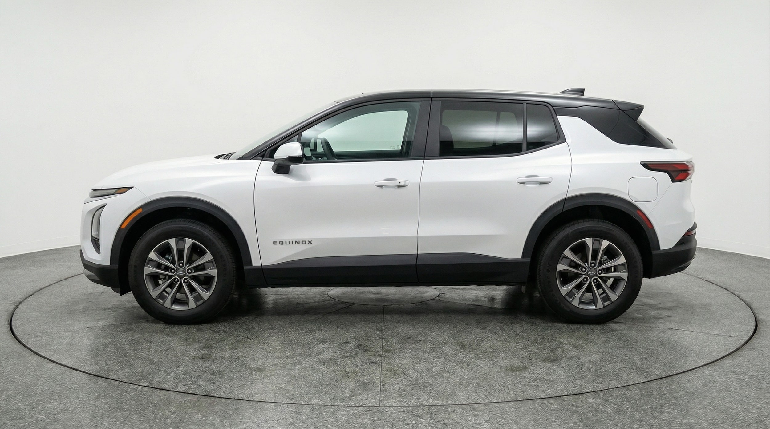 Thumbnail: 2025 Chevrolet Equinox - 4