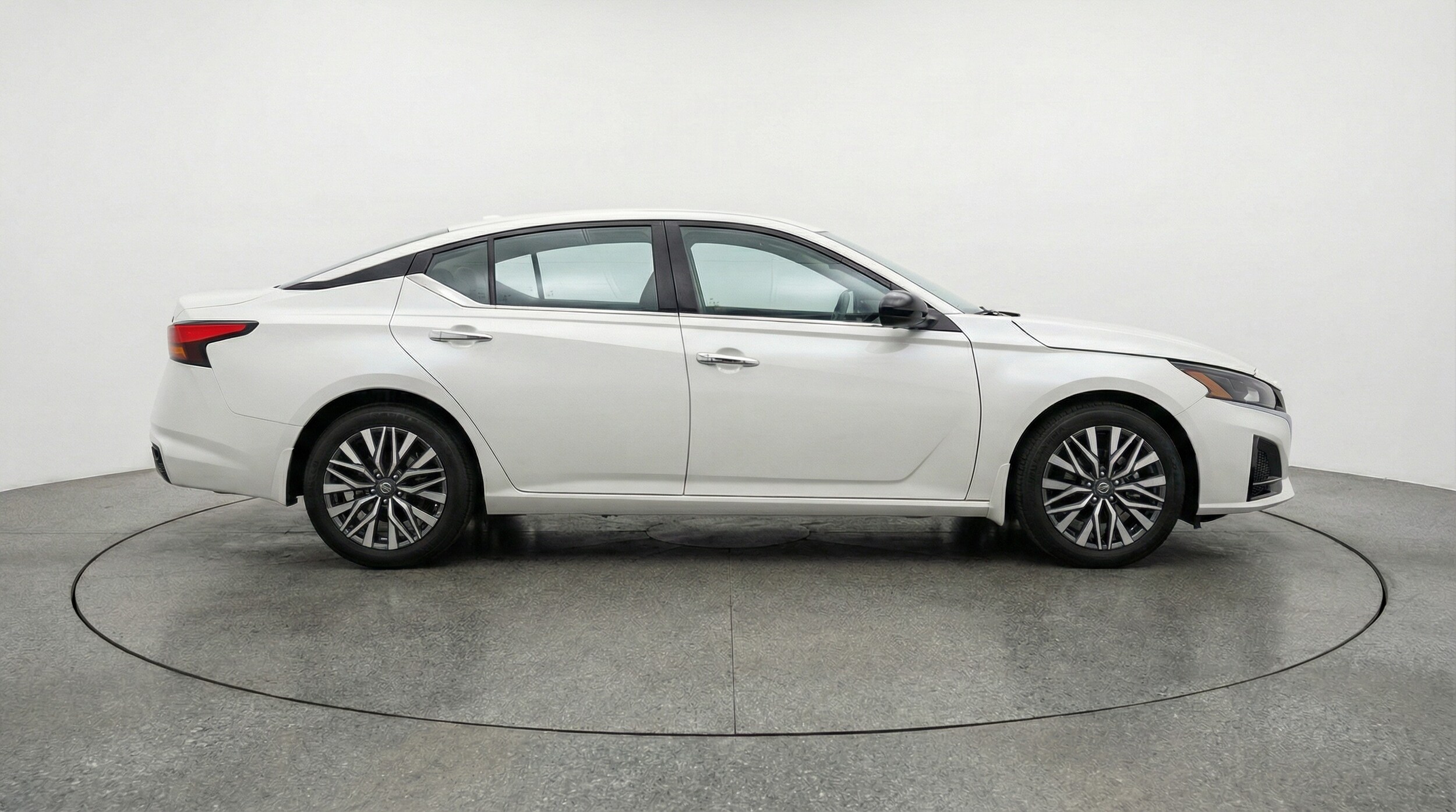 Thumbnail: 2025 Nissan Altima - 8