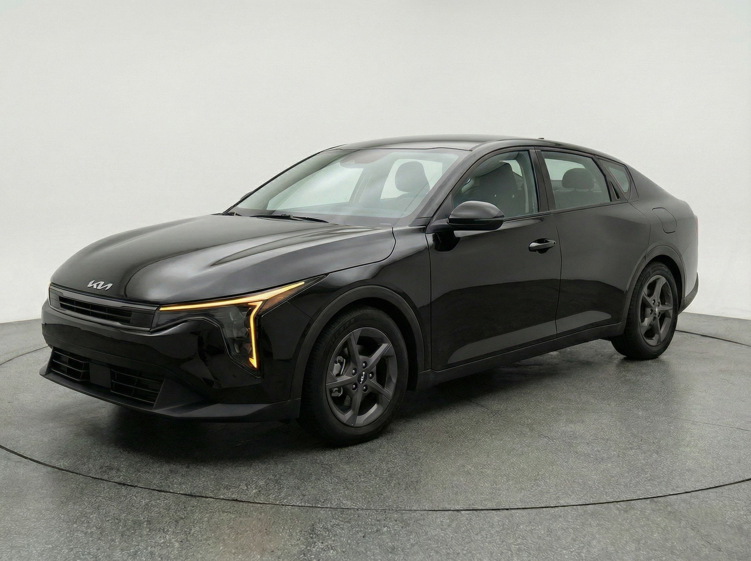 Thumbnail: 2025 Kia K4 - 3