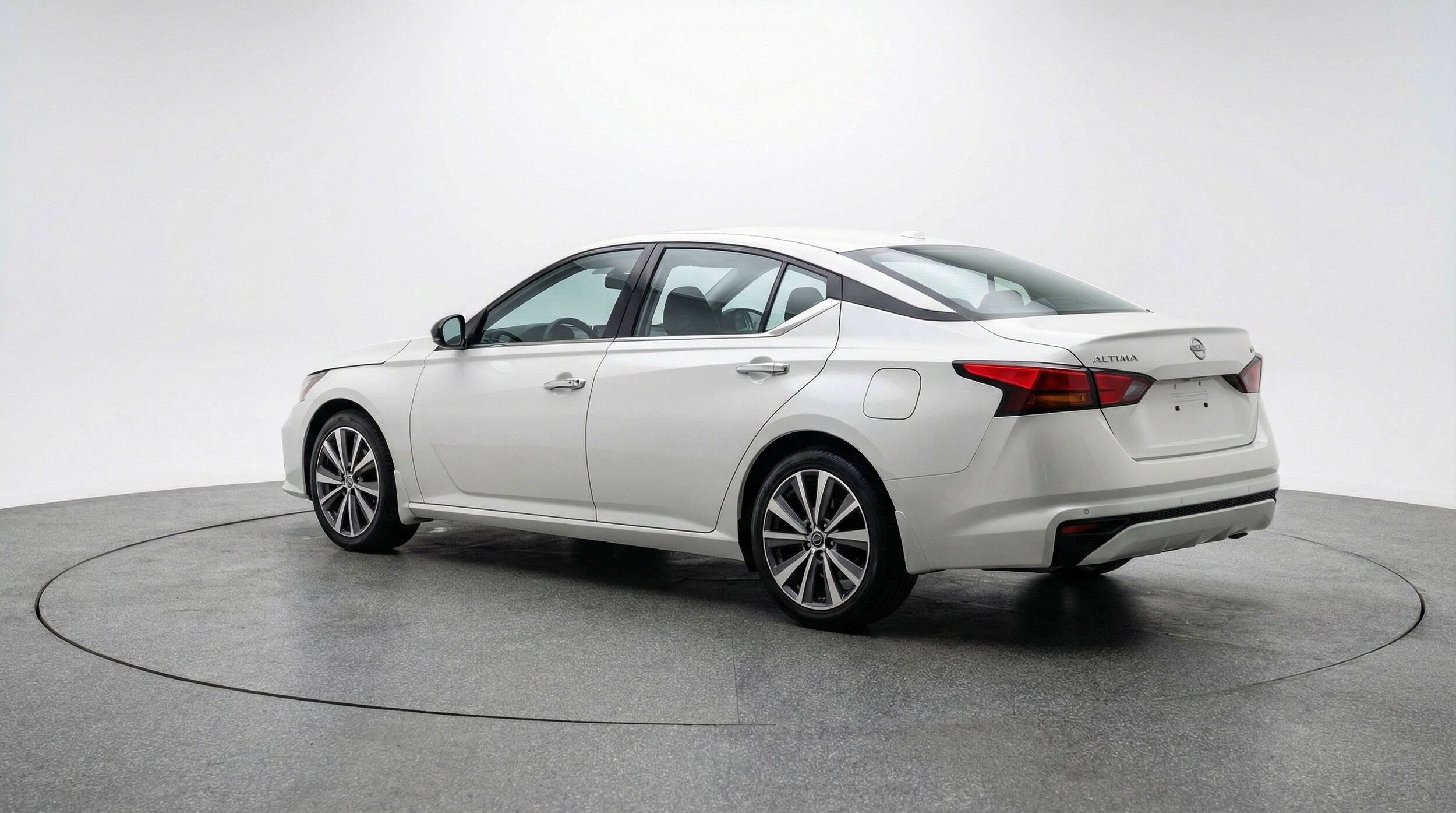 Thumbnail: 2025 Nissan Altima - 5