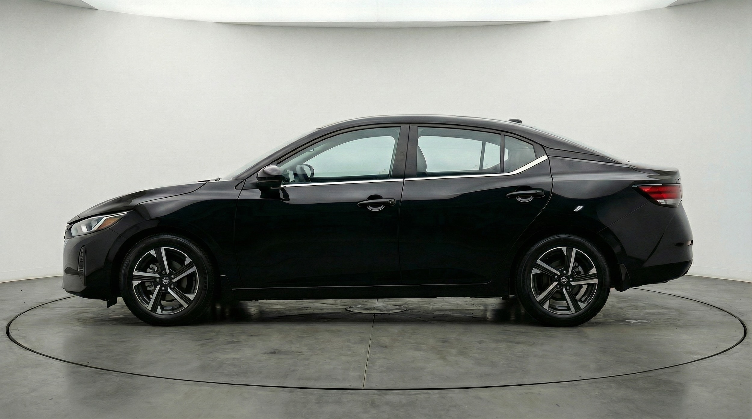 Thumbnail: 2025 Nissan Sentra - 4