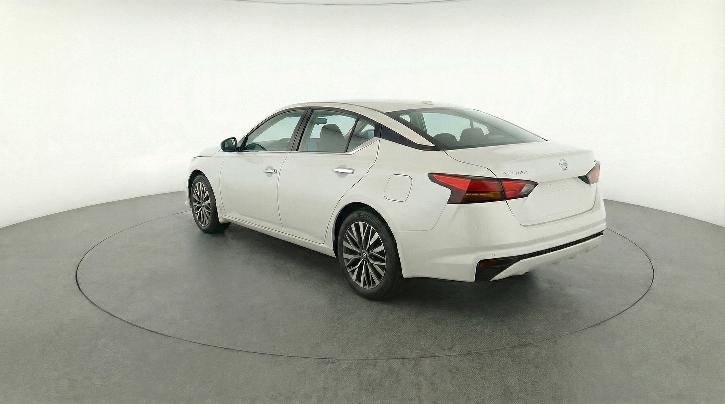 Thumbnail: 2025 Nissan Altima - 5