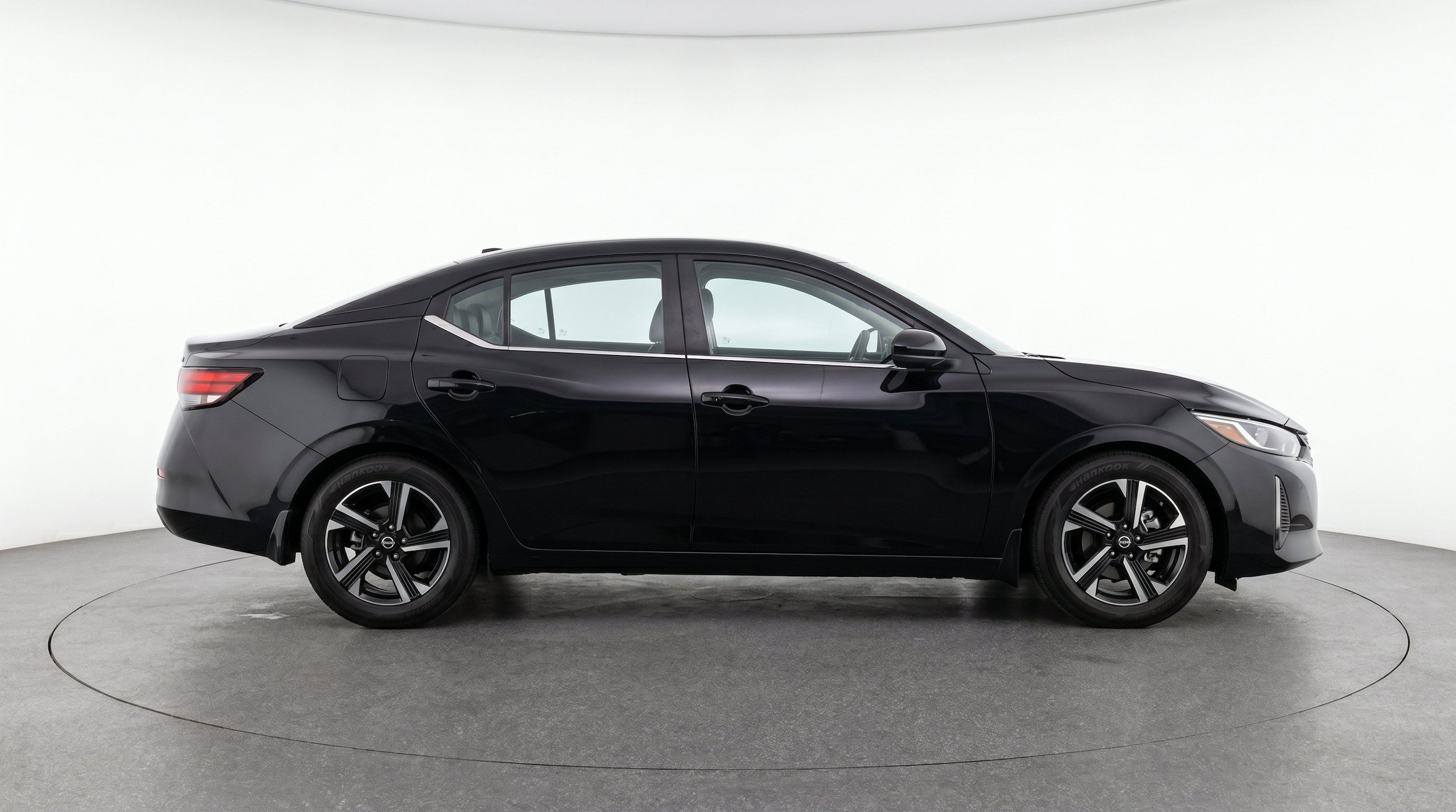 Thumbnail: 2025 Nissan Sentra - 10