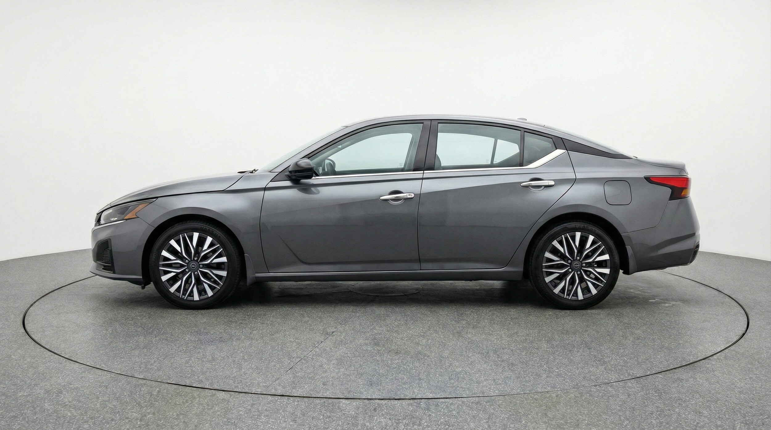 Thumbnail: 2025 Nissan Altima - 4
