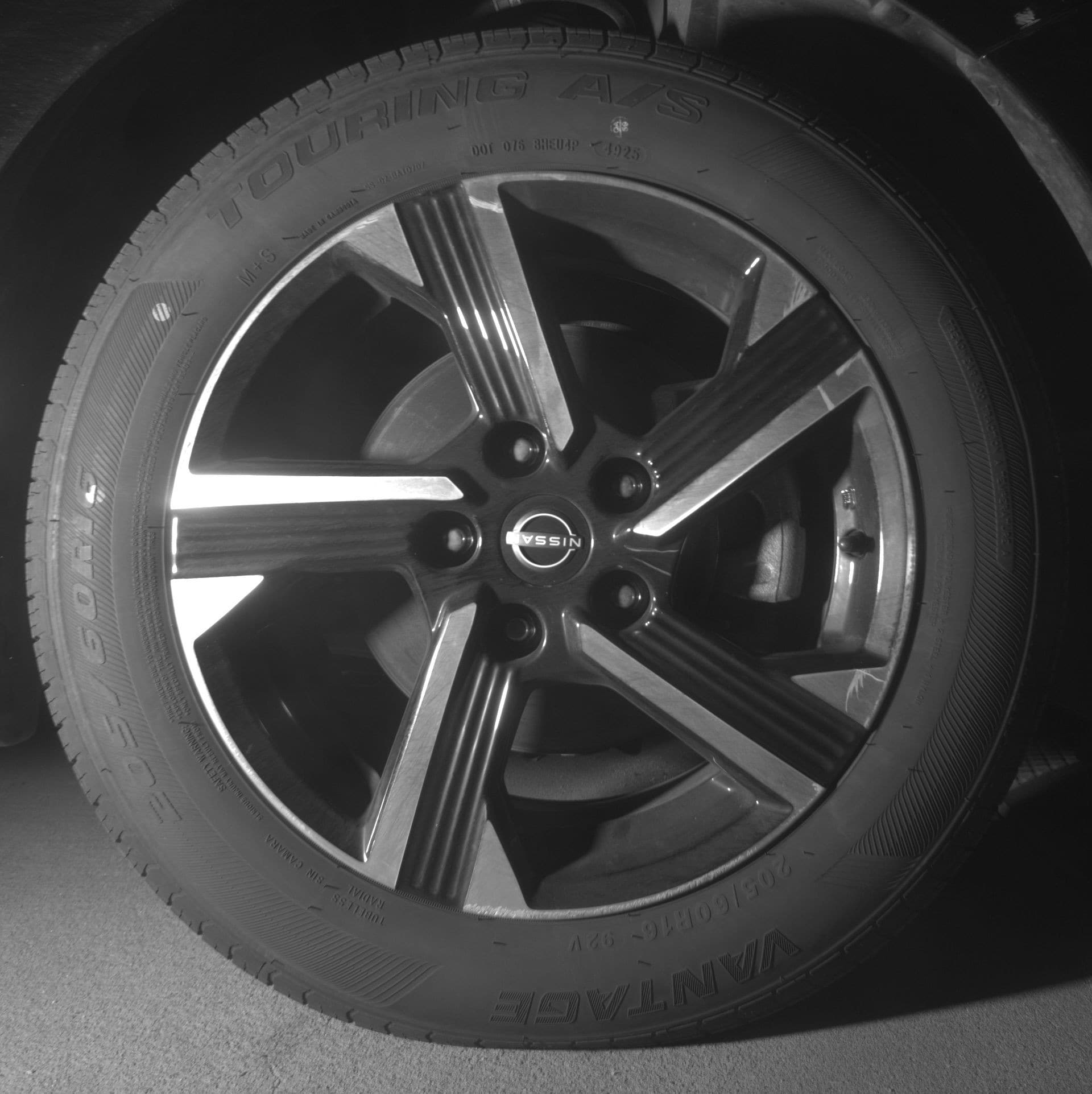 Thumbnail: 2025 Nissan Sentra - 10